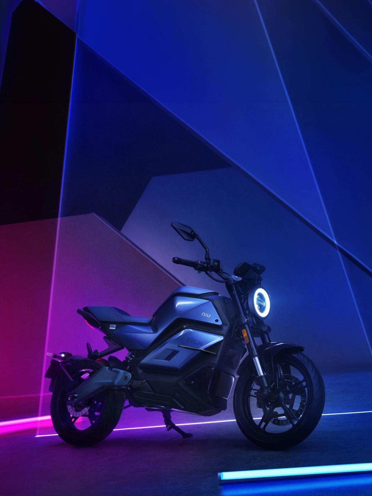 NIU RQi Sport en conduite