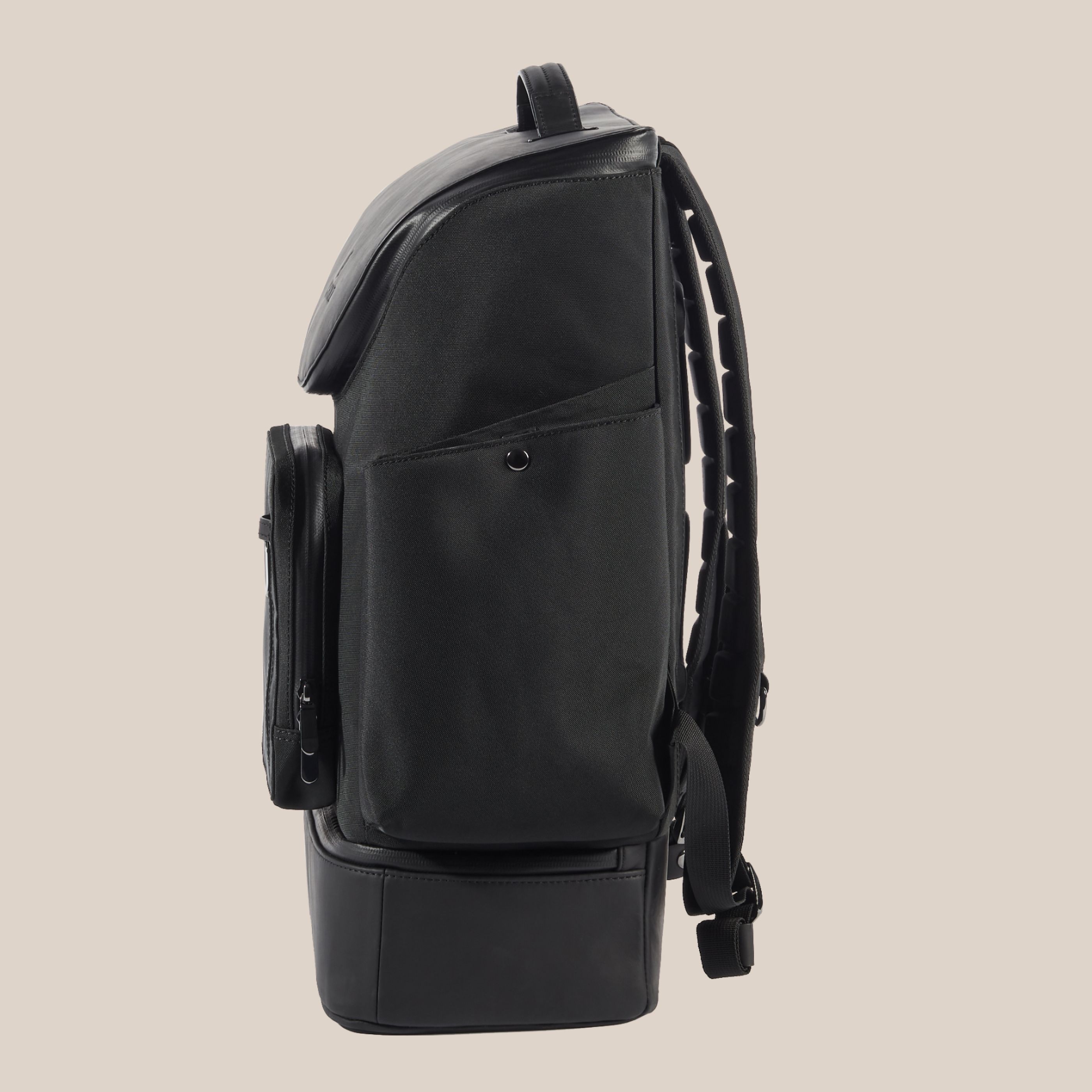 horse riding groom bag in black leather