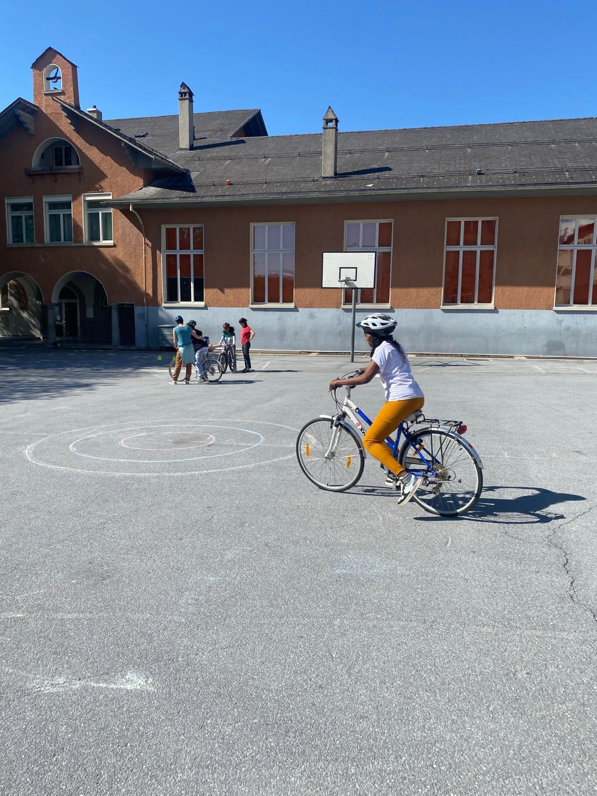 Cours de vélo femmes migrantes