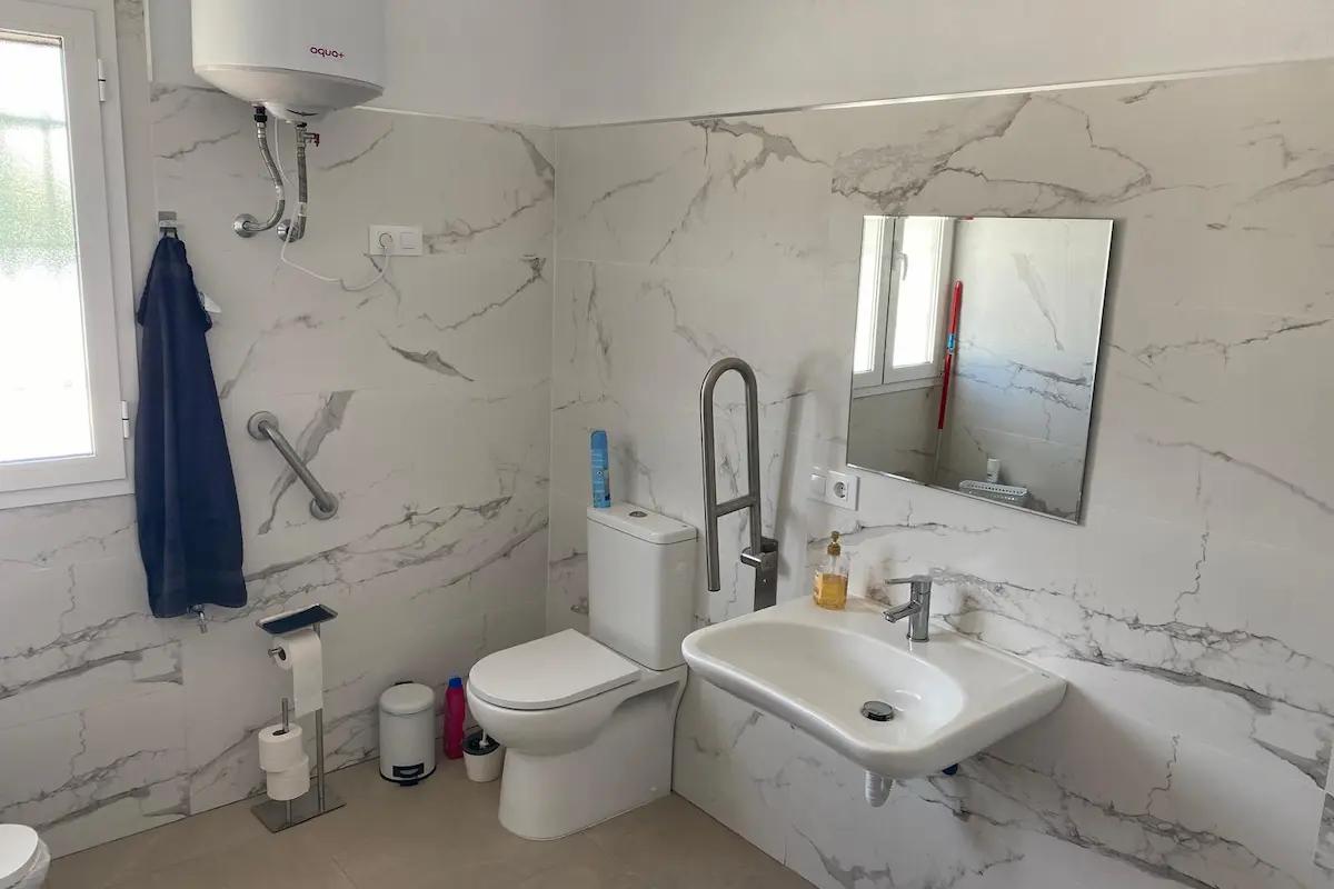 The accessible bathroom at DeskSpace