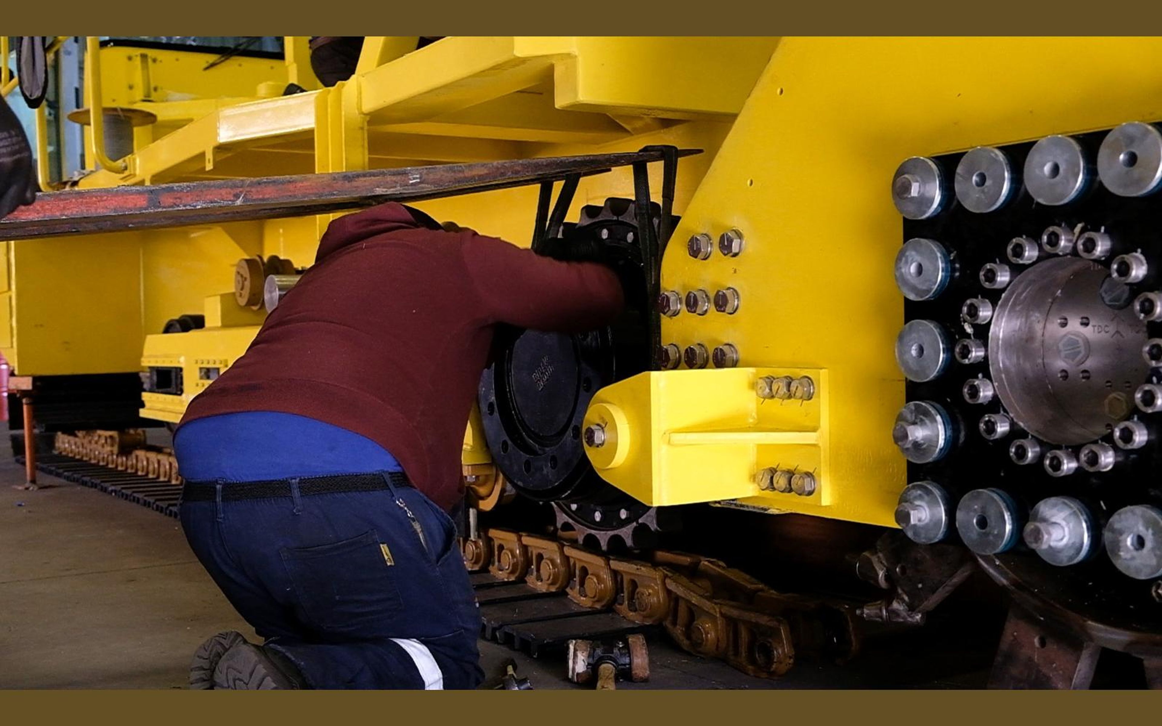 Salt harvester build, June 2022: frame, tracks and drivetrain, shoot 11