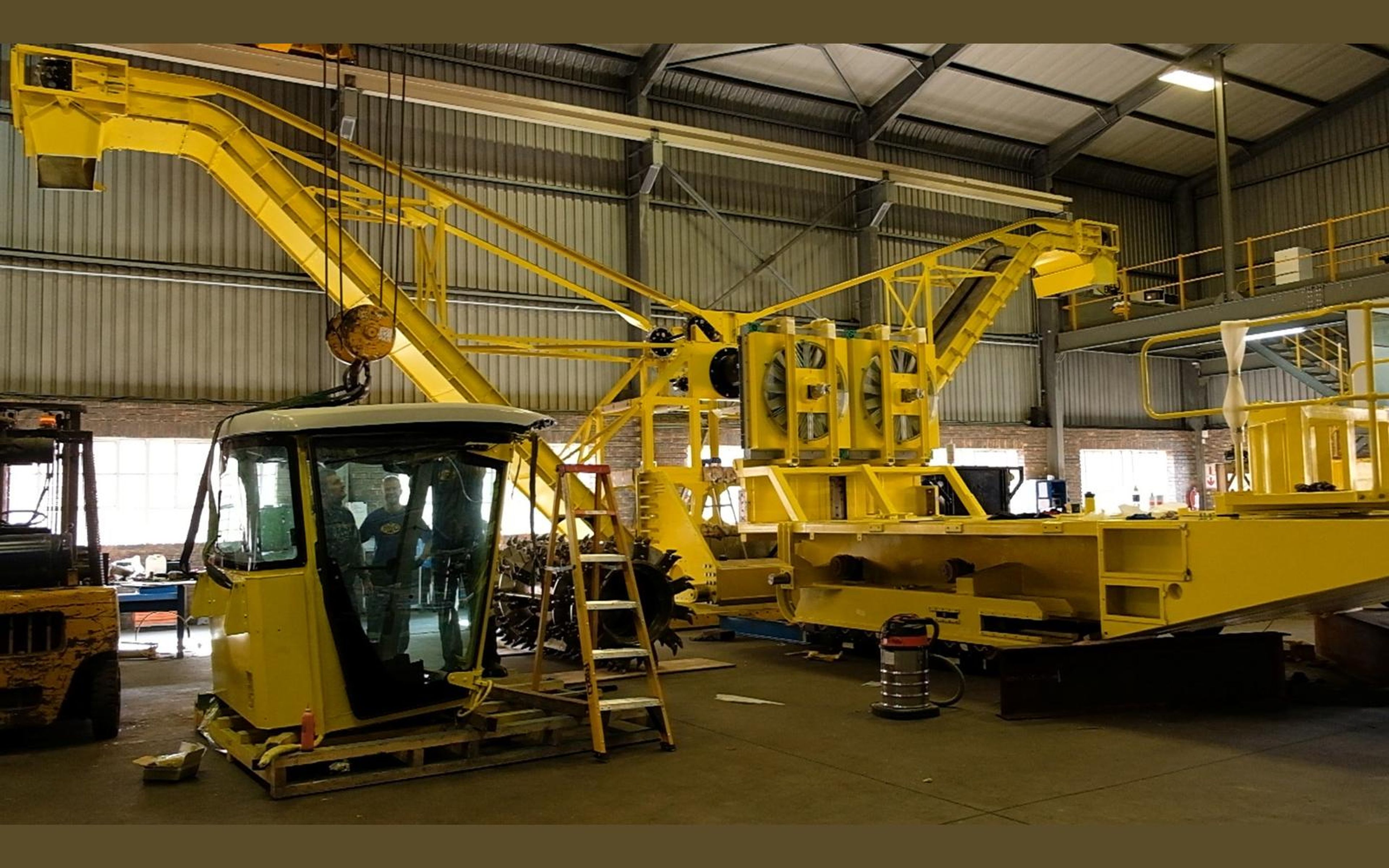 Salt harvester build, June 2022: frame, tracks and drivetrain, shoot 8