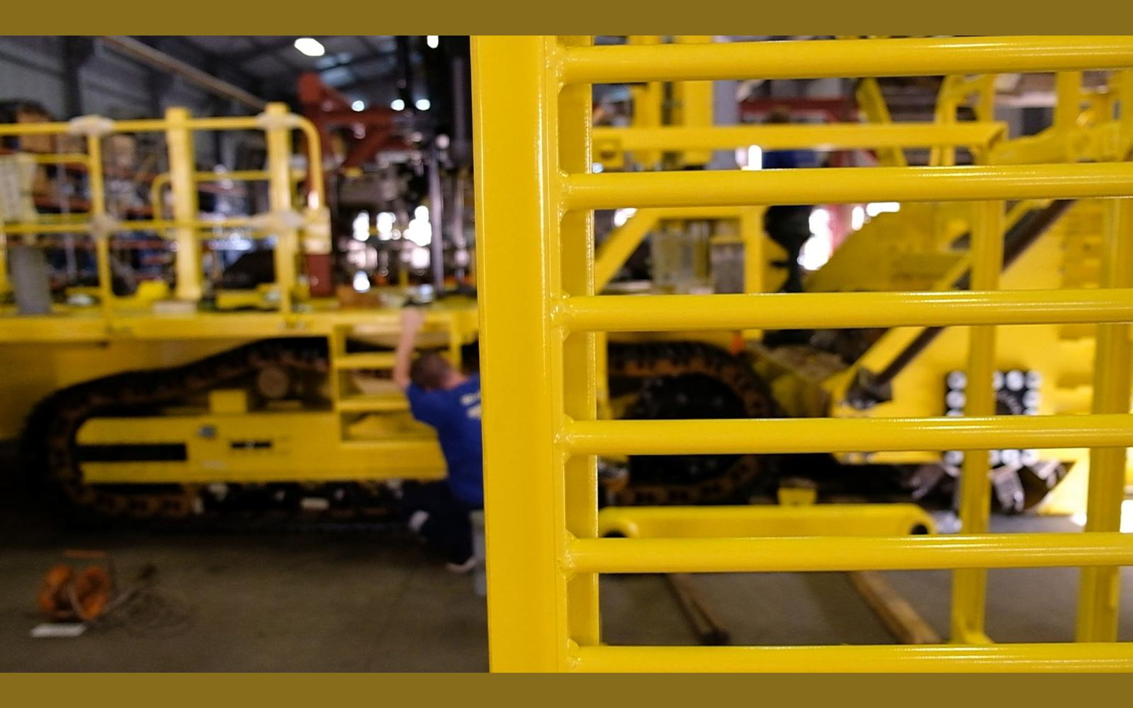 Salt harvester build, June 2022: frame, tracks and drivetrain, shoot 11