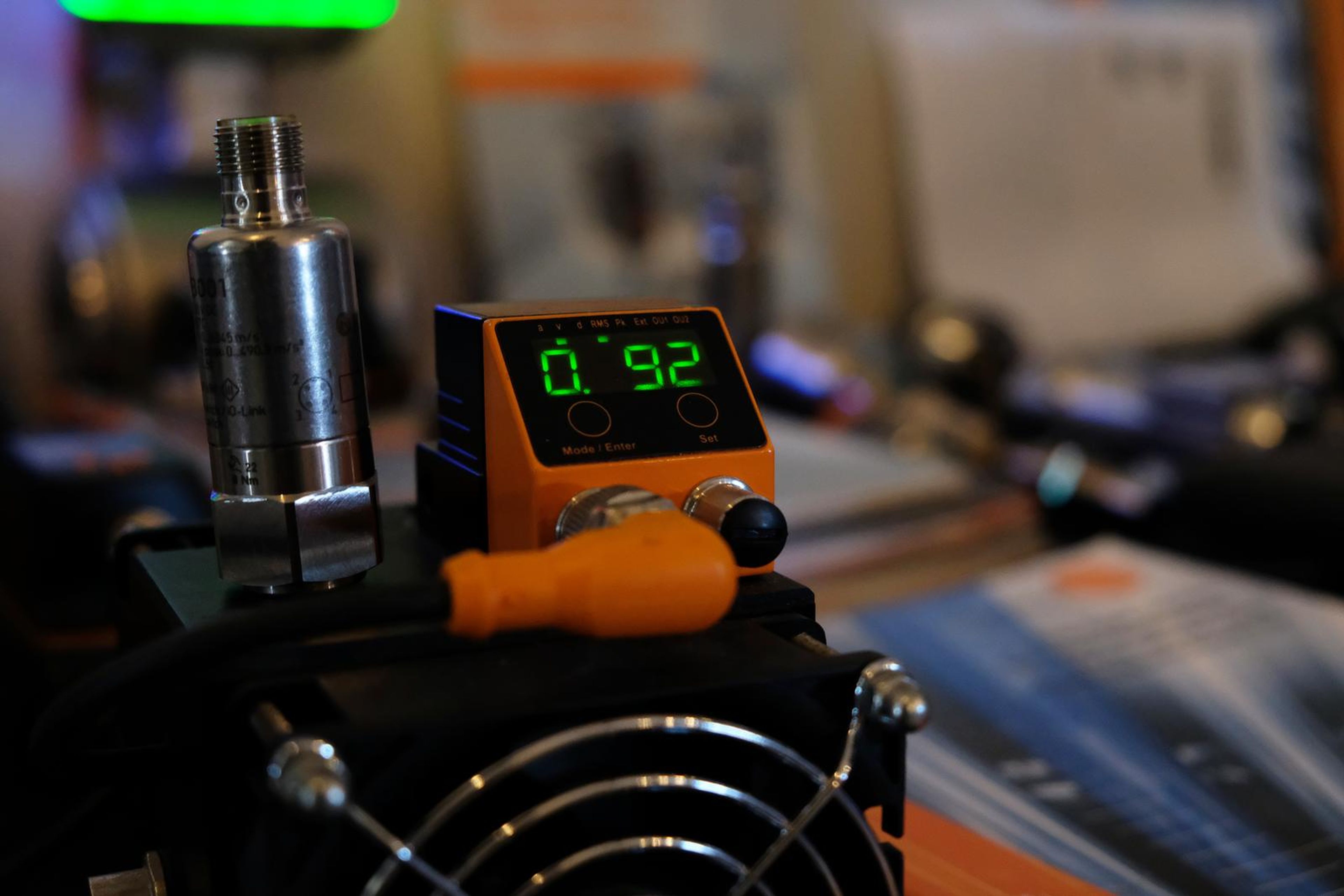 IFM flow sensor with a bright digital display