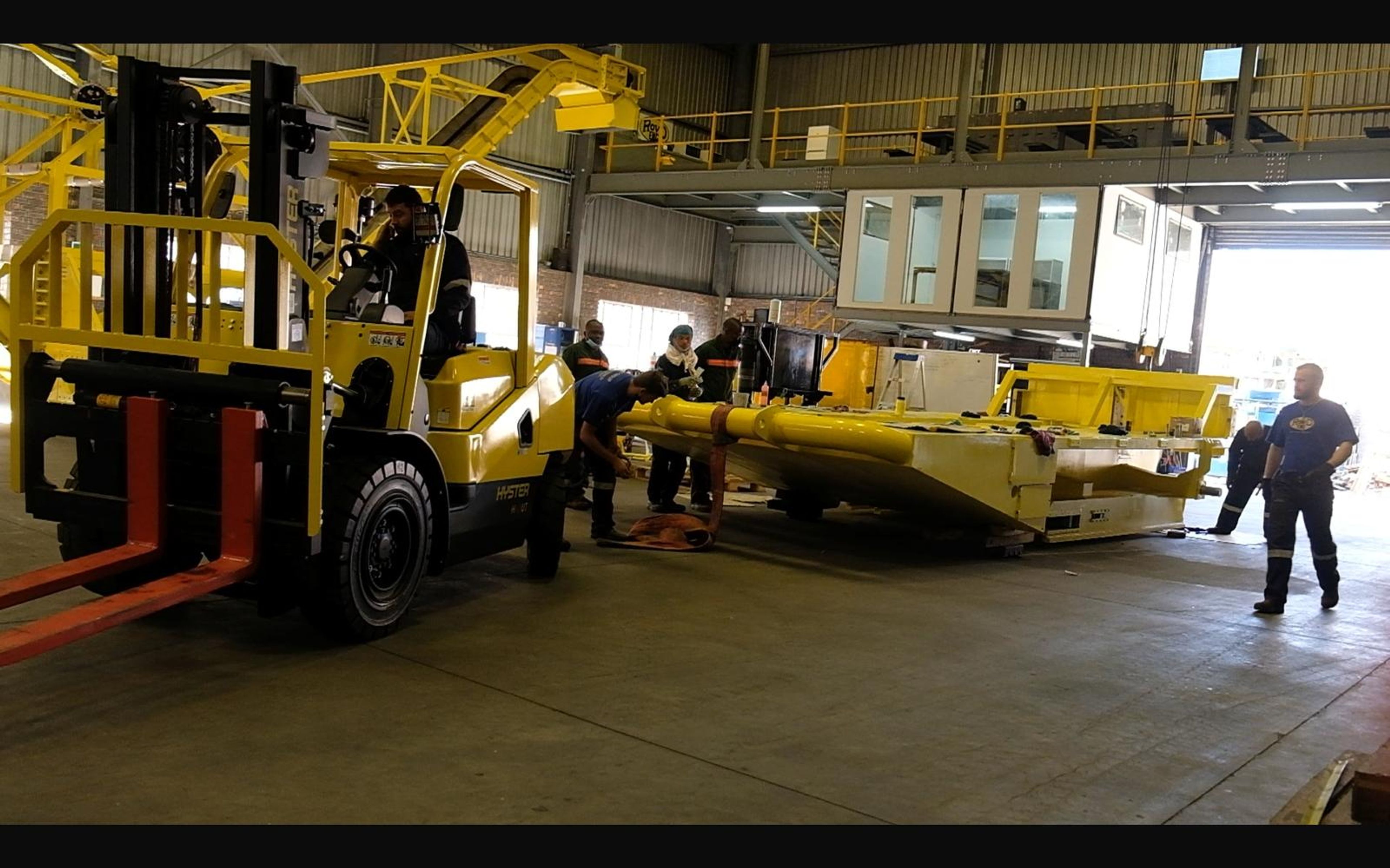 Assembly of the salt harvester, May 2022: chassis sections and components, shoot 6