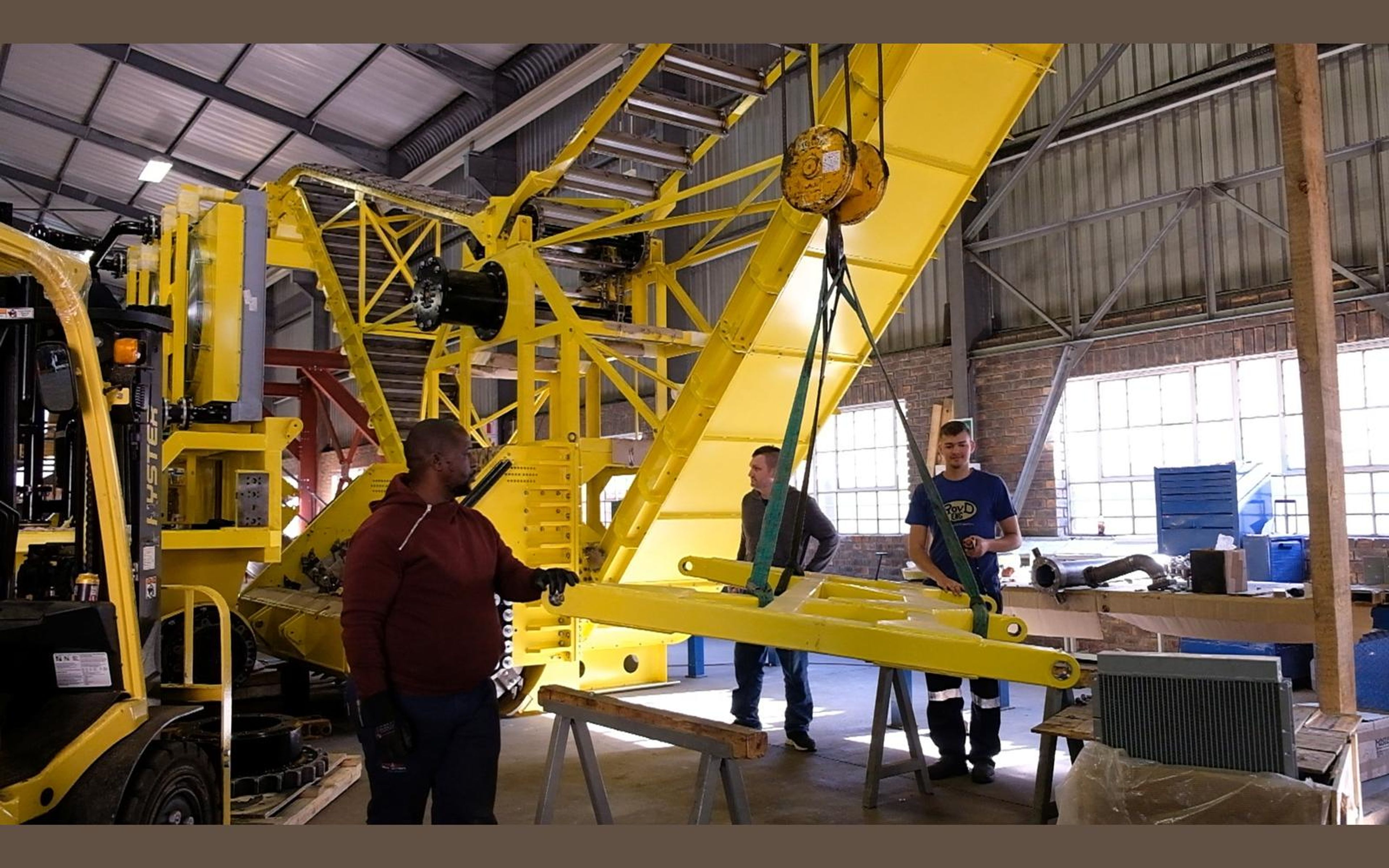 Salt harvester build, June 2022: frame, tracks and drivetrain, shoot 11