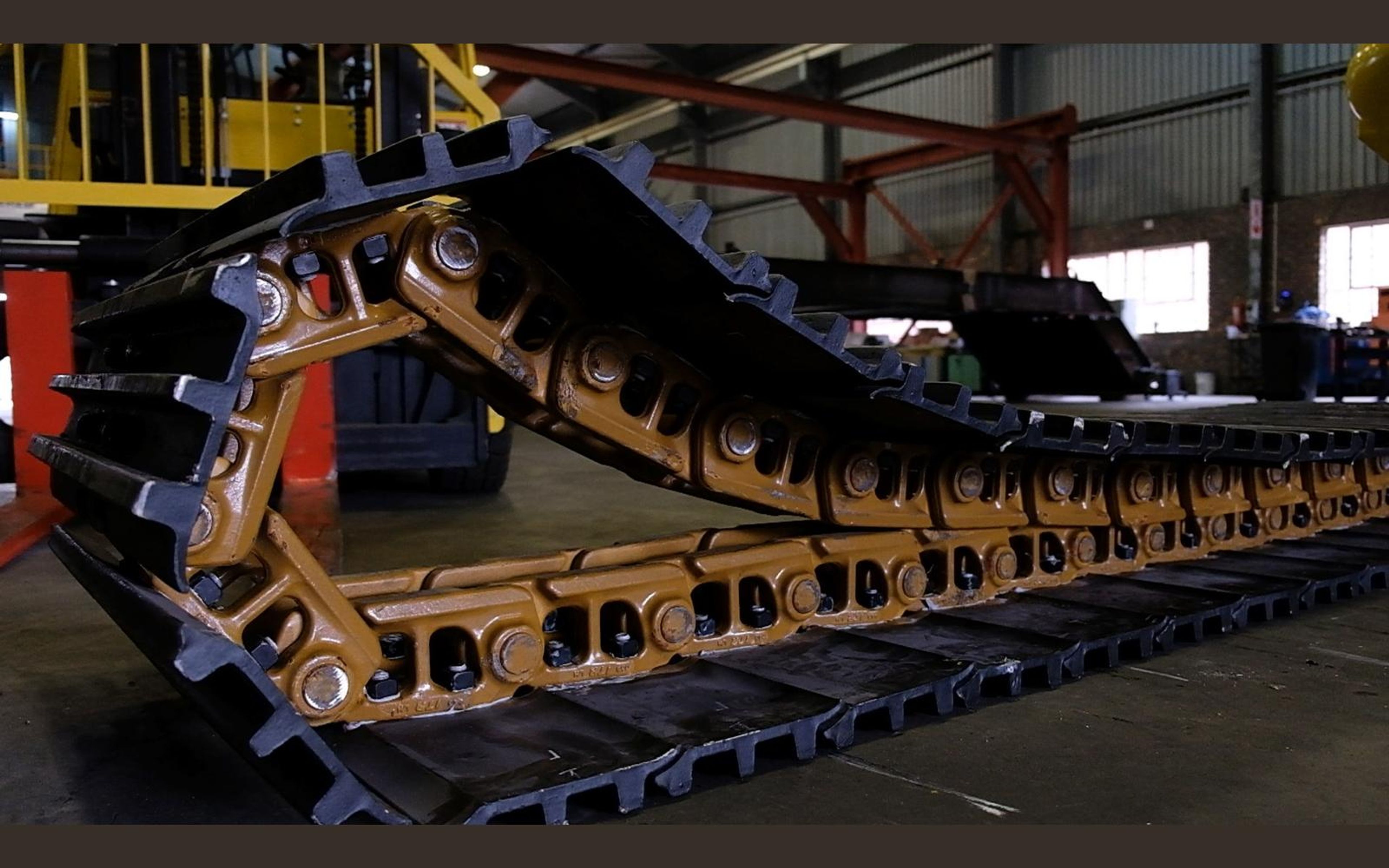 Salt harvester build, June 2022: frame, tracks and drivetrain, shoot 10