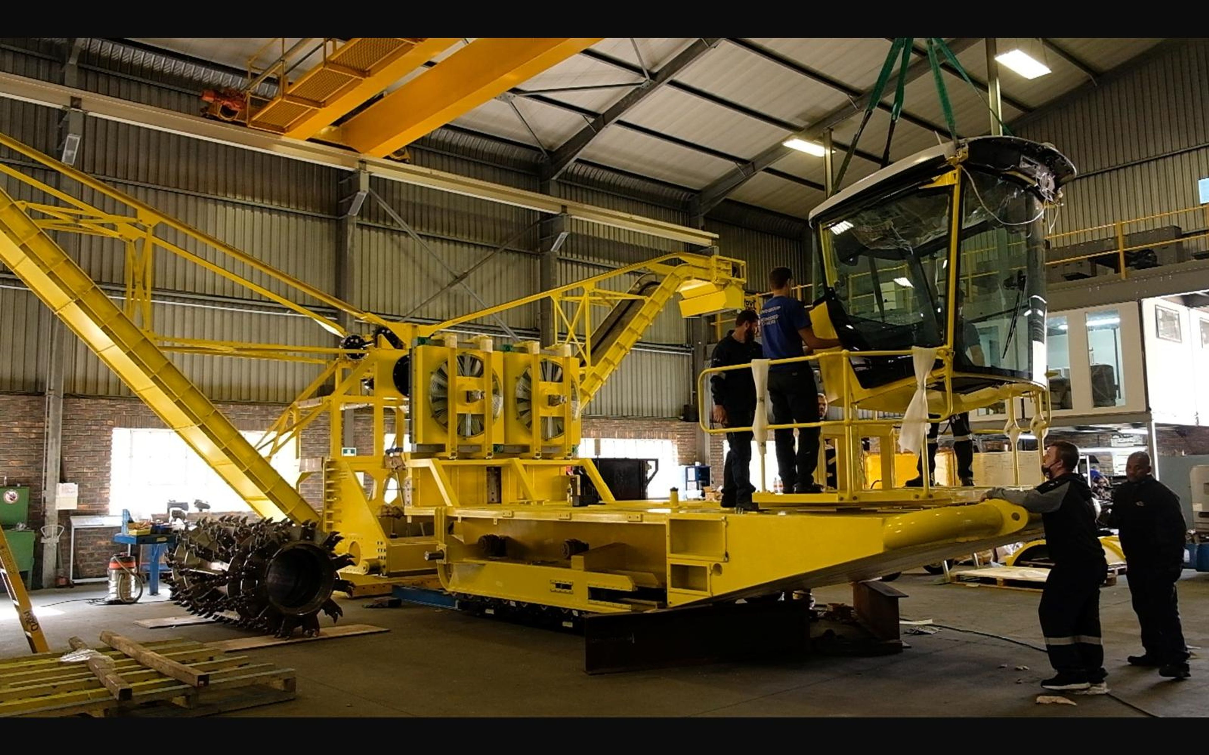 Salt harvester build, June 2022: frame, tracks and drivetrain, shoot 8