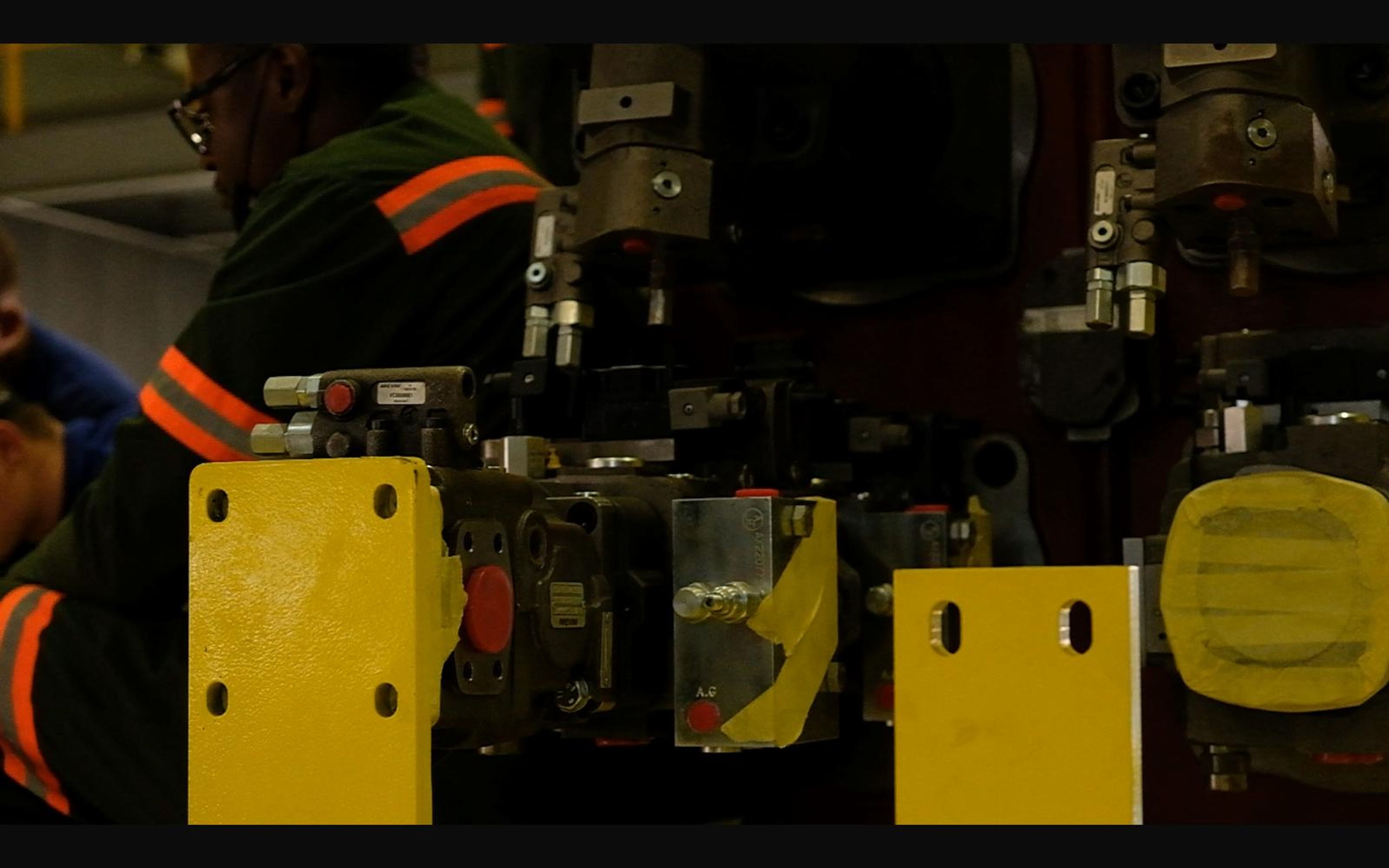 Salt harvester build, June 2022: frame, tracks and drivetrain, shoot 8