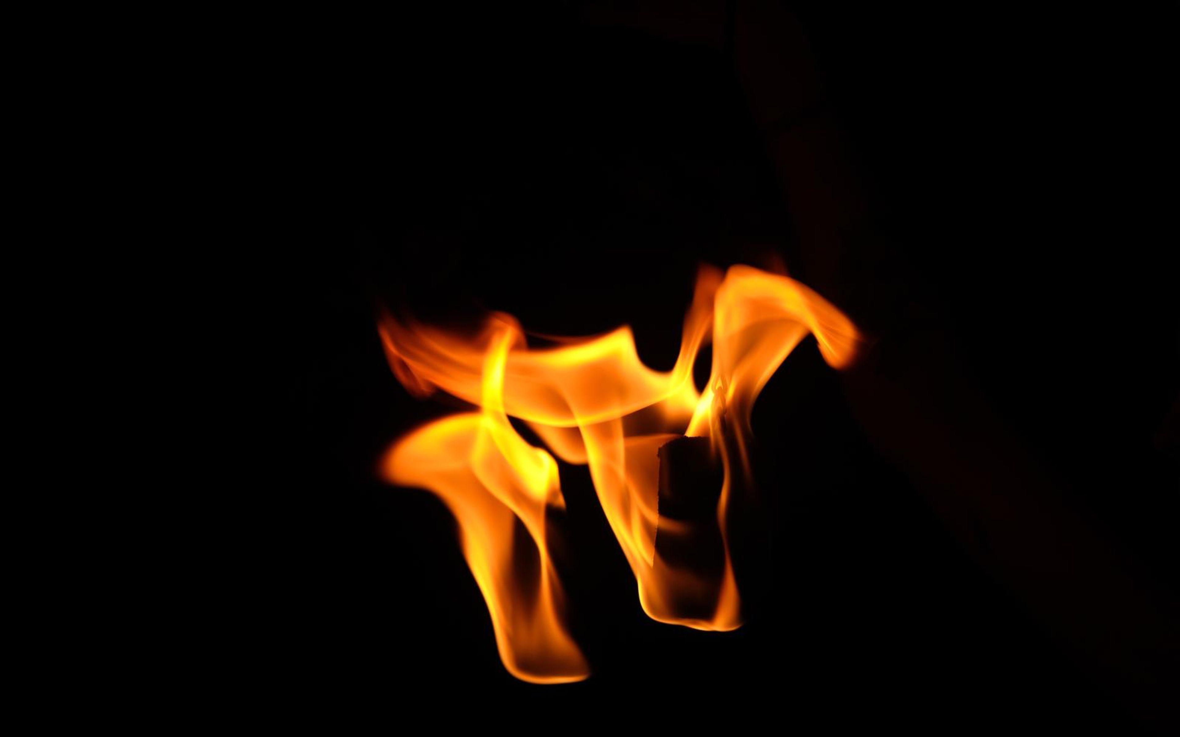 Low flame spreading sideways with ragged top edges