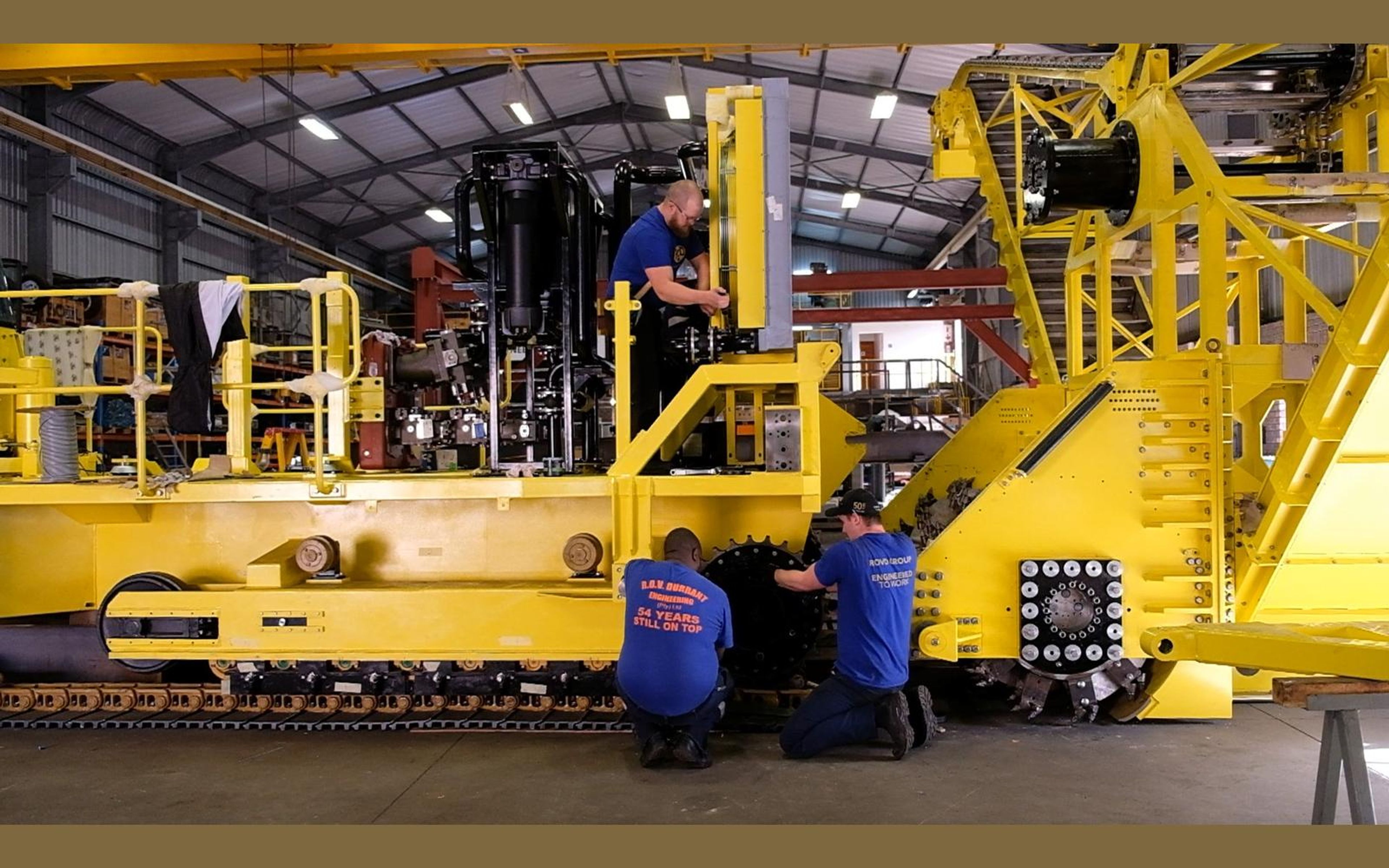 Salt harvester build, June 2022: frame, tracks and drivetrain, shoot 11
