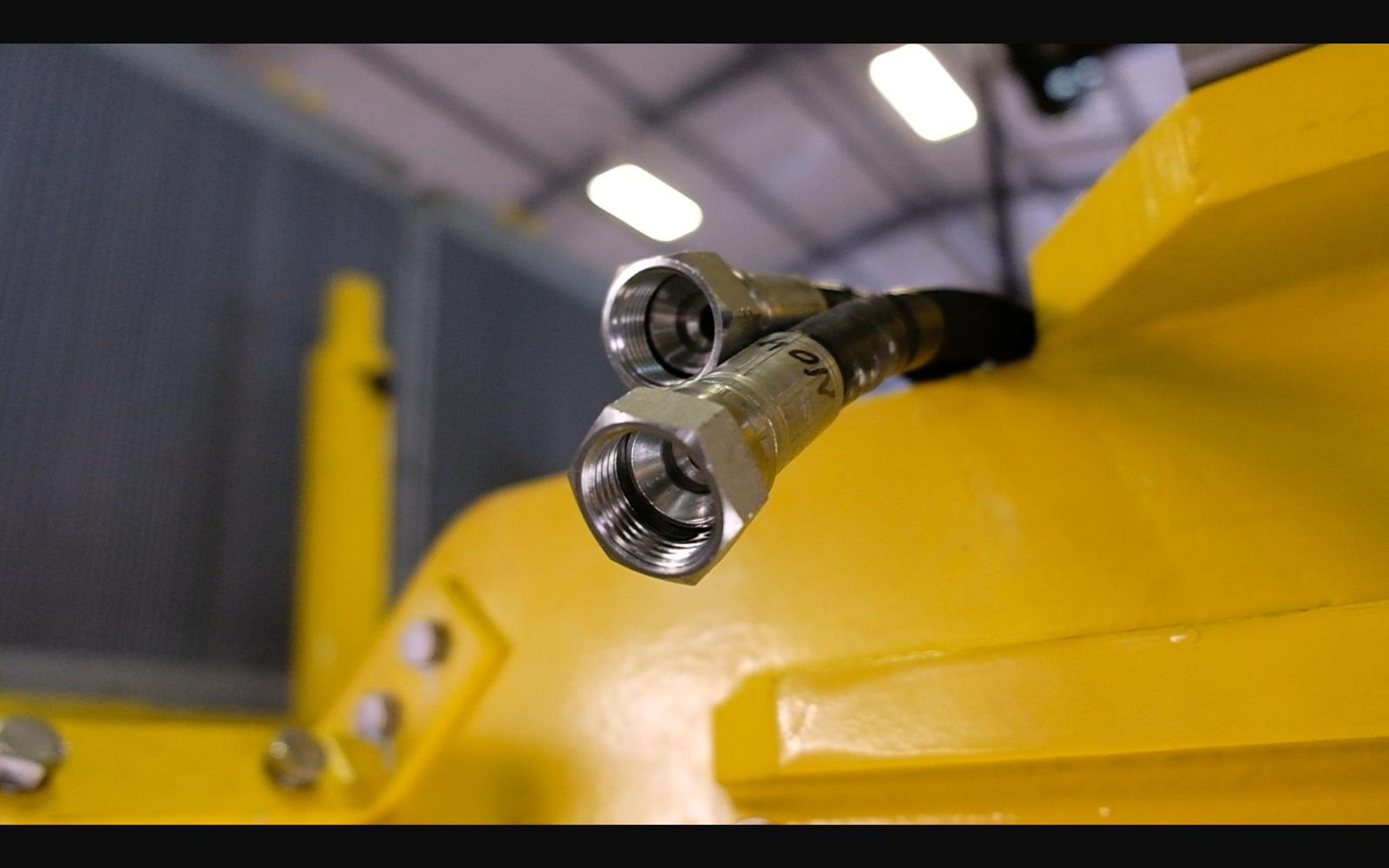 Assembly of the salt harvester, July 2022: hydraulics, plans and panel work, shoot 12