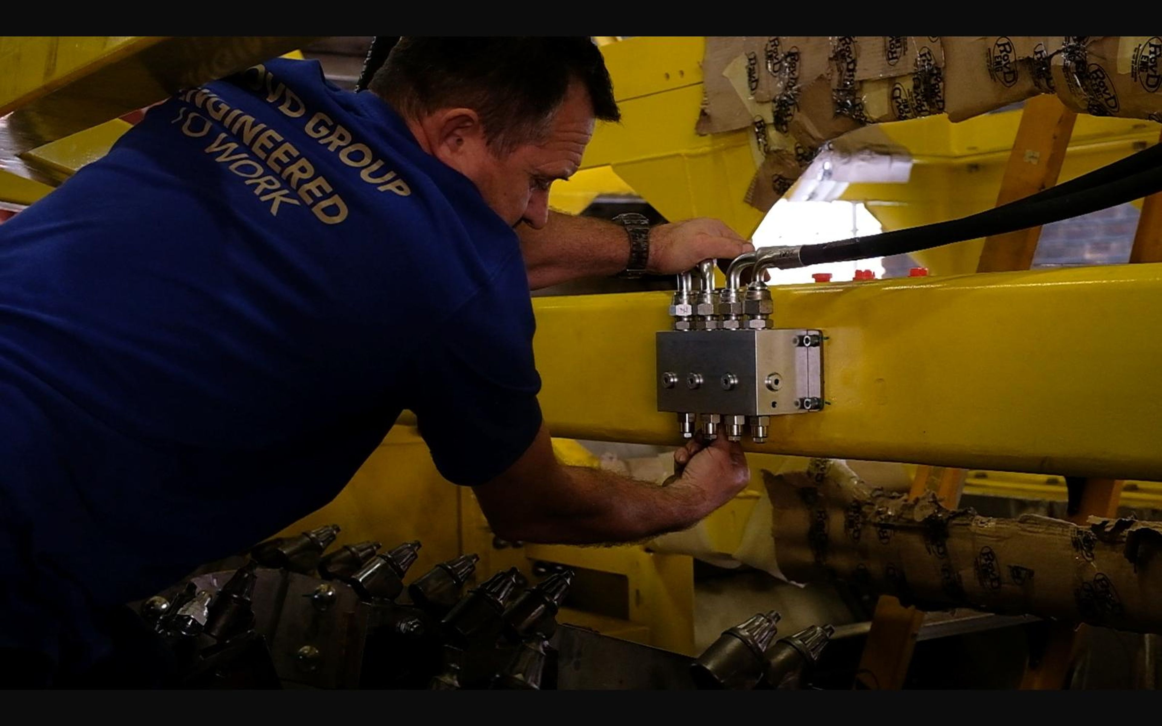 Salt harvester build, July 2022: hydraulics, plans and panel work, shoot 12