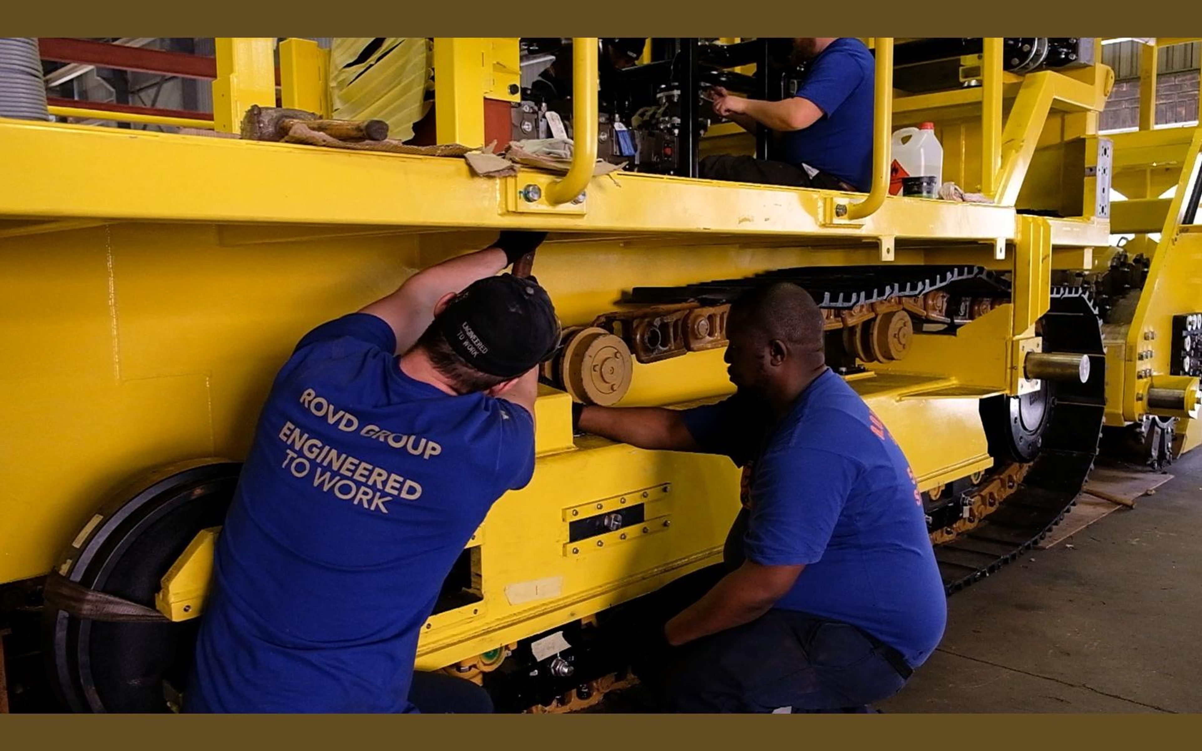 Salt harvester build, June 2022: frame, tracks and drivetrain, shoot 11