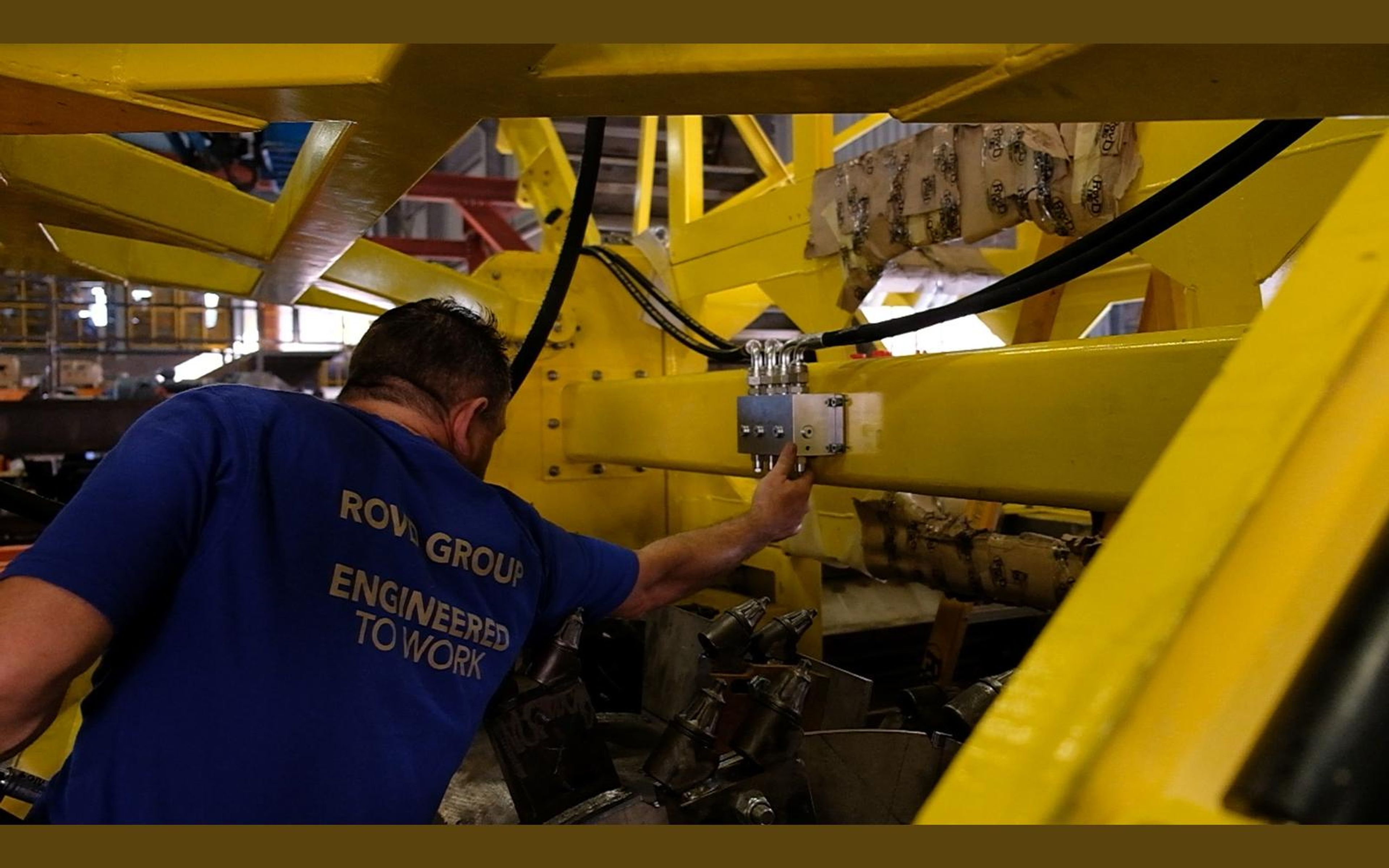 Salt harvester build, July 2022: hydraulics, plans and panel work, shoot 12