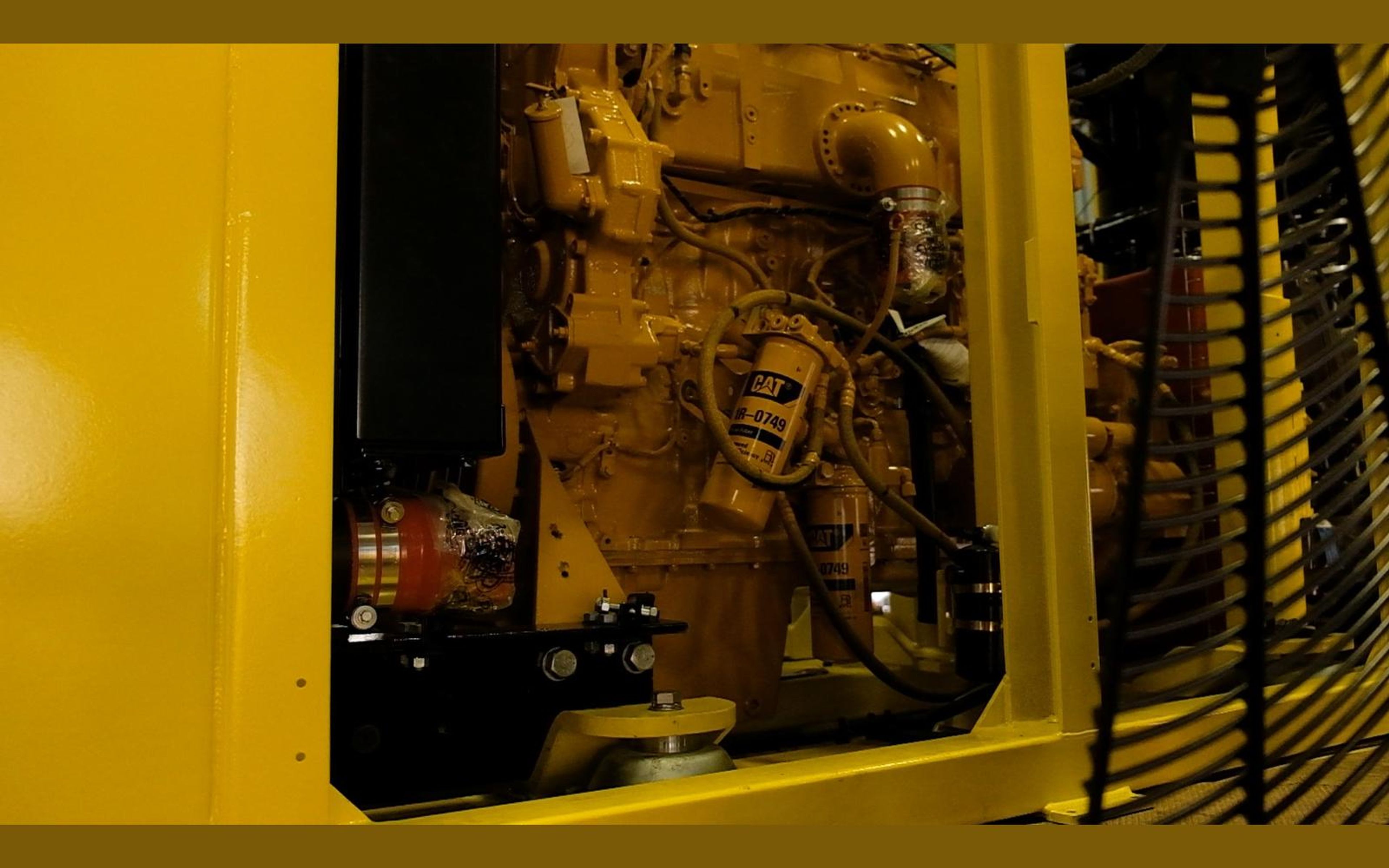 Salt harvester build, July 2022: hydraulics, plans and panel work, shoot 14
