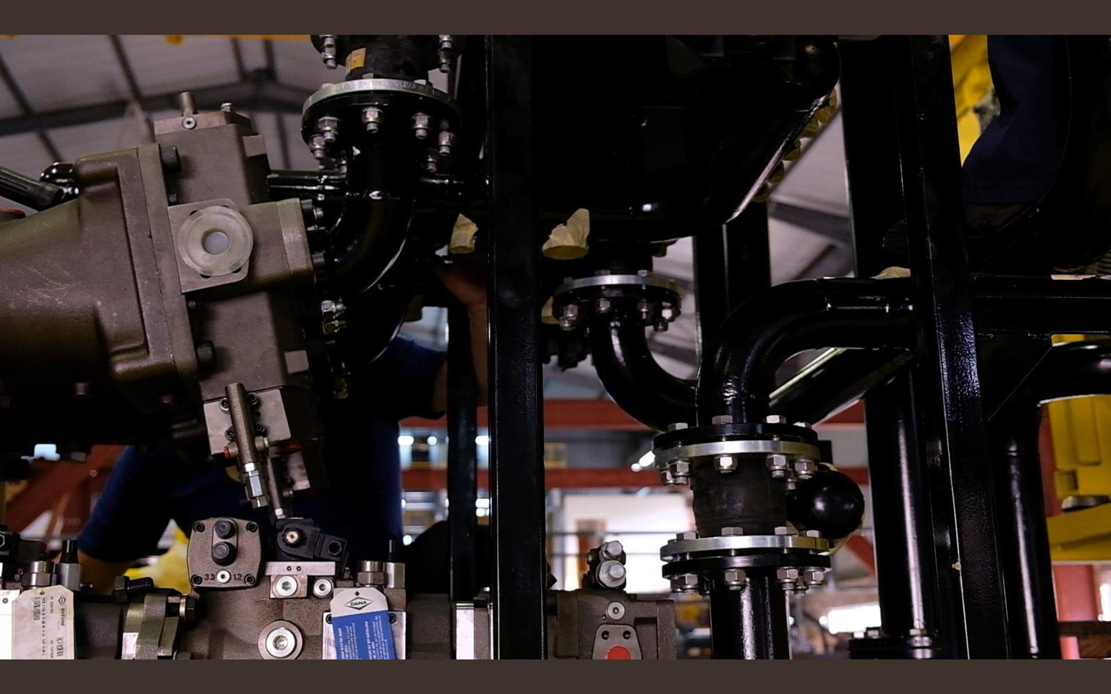 Salt harvester build, June 2022: frame, tracks and drivetrain, shoot 11