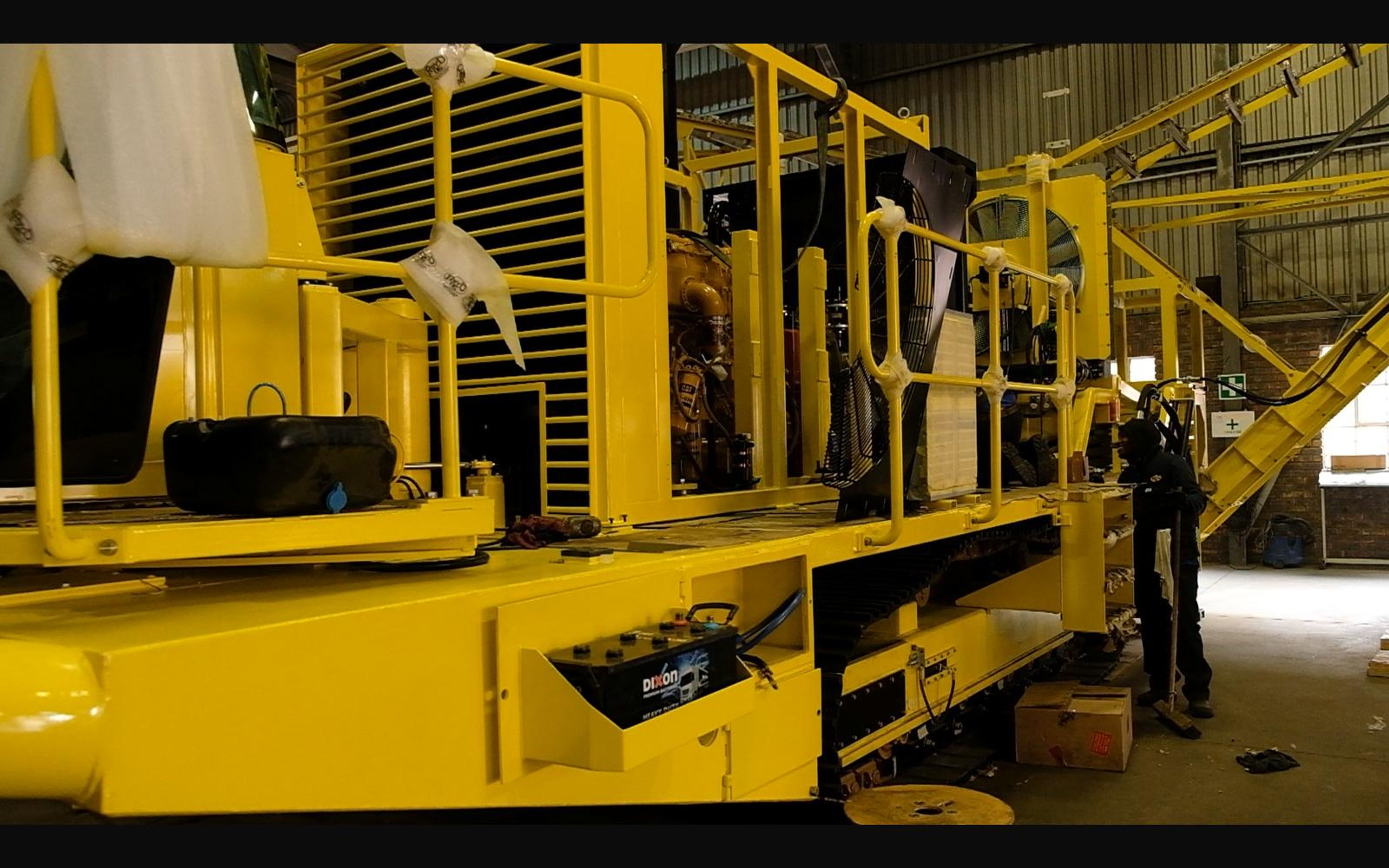 Assembly of the salt harvester, July 2022: hydraulics, plans and panel work, shoot 14