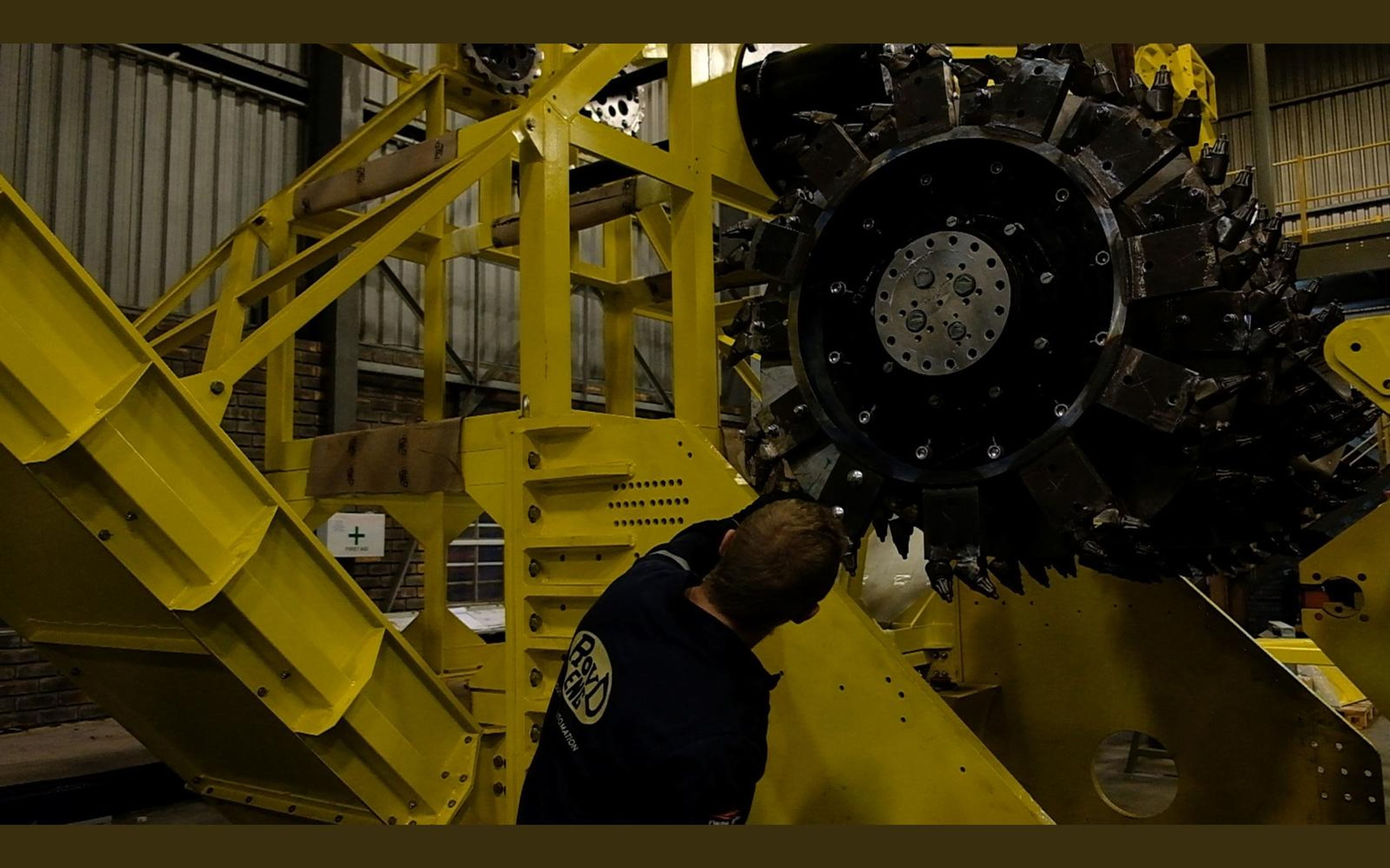 Salt harvester build, June 2022: frame, tracks and drivetrain, shoot 9