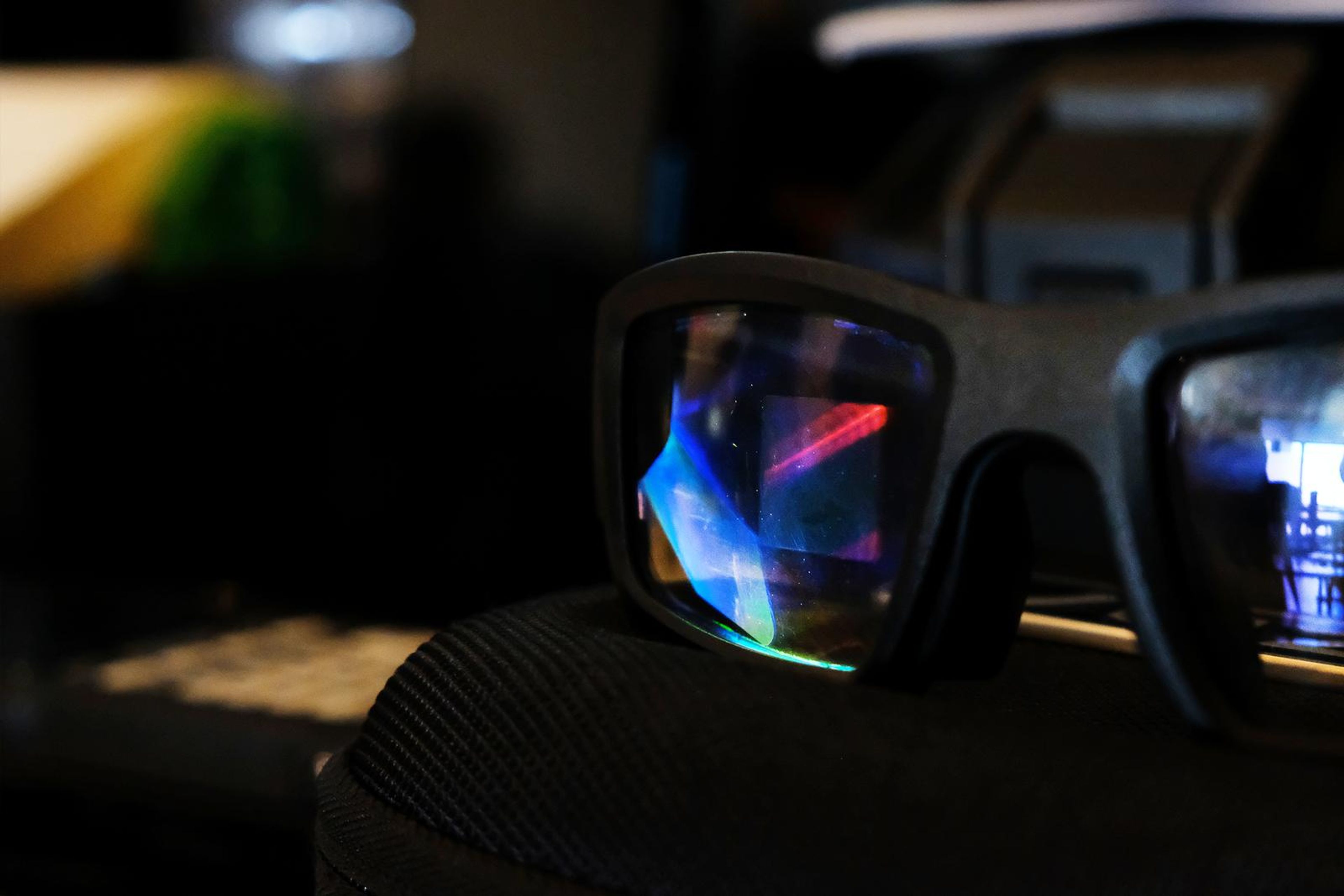 Vuzix smart glasses with a reflective lens
