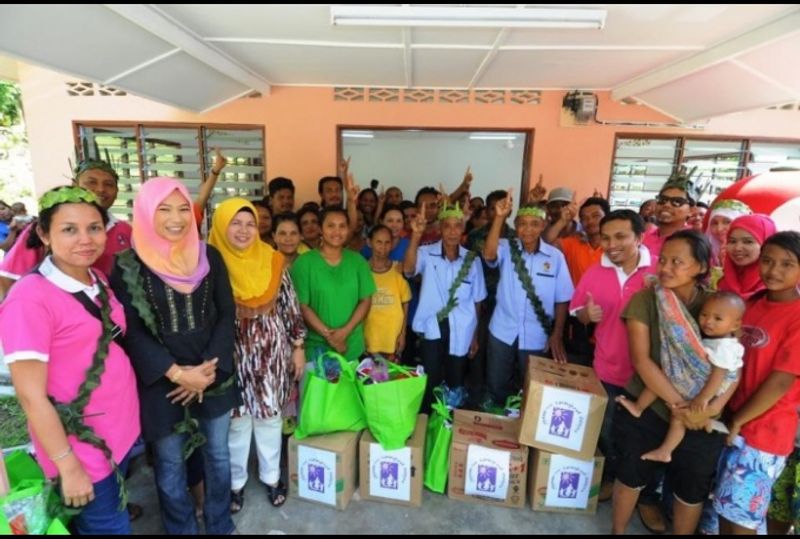 Visit to Orang Asli Village together with Yayasan Nur – Karangkraf Malaysia