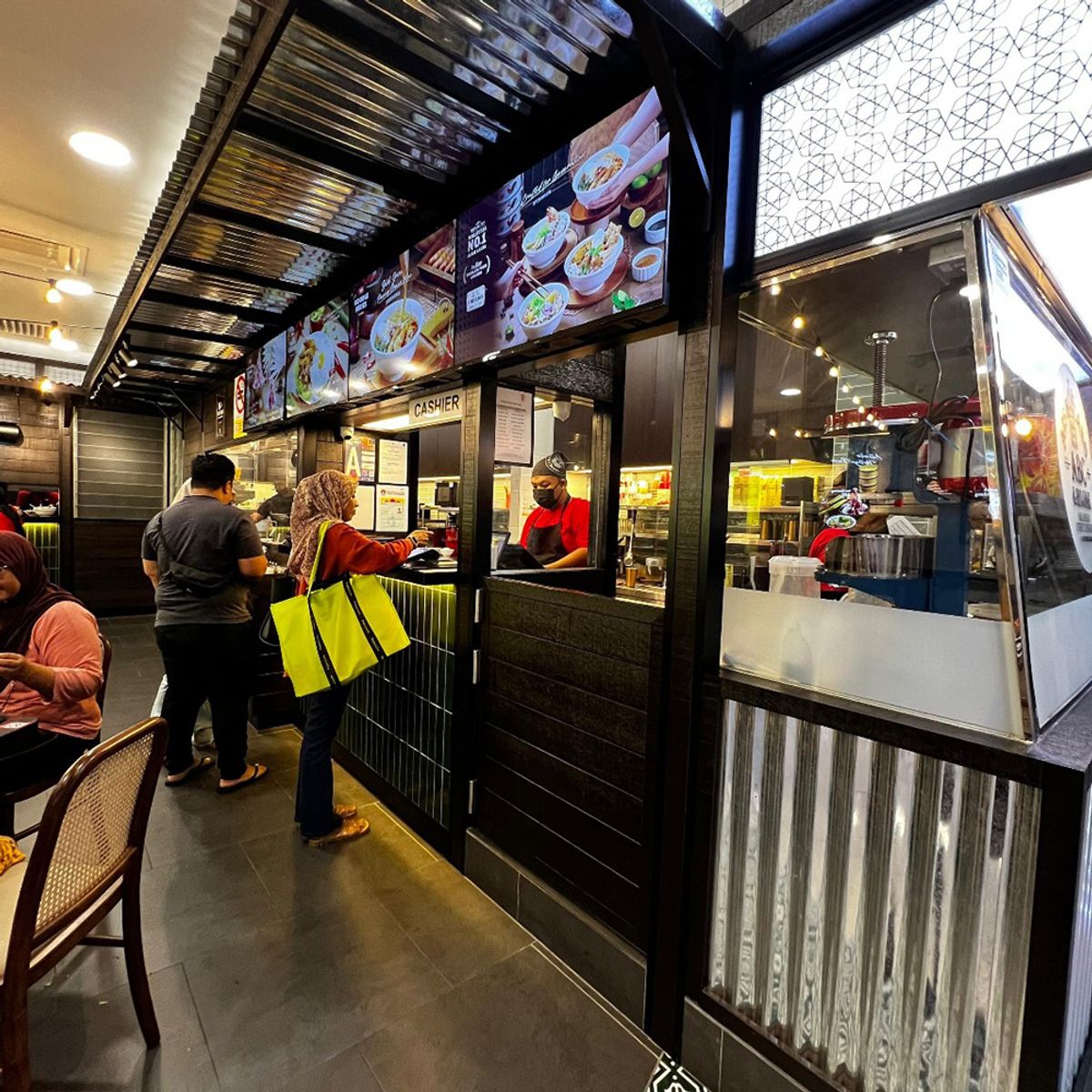 KIPMall Kota Warisan — photo 1