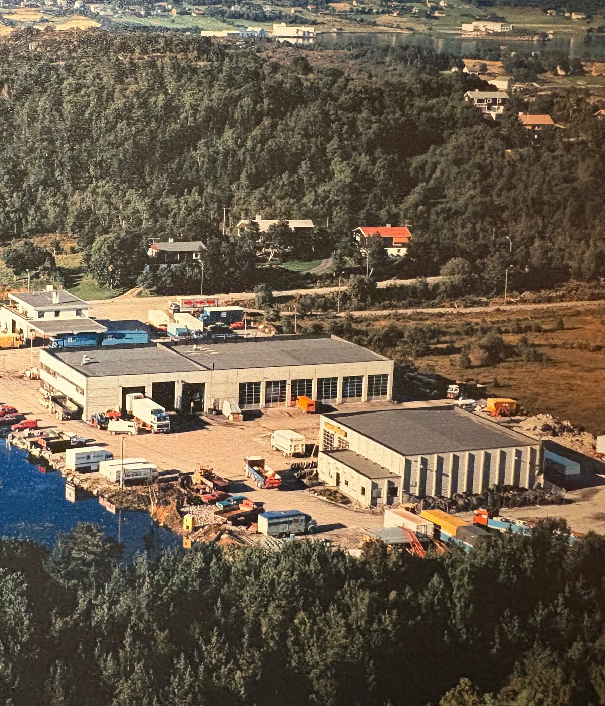 Dekkcenteret tidlig 80 tall