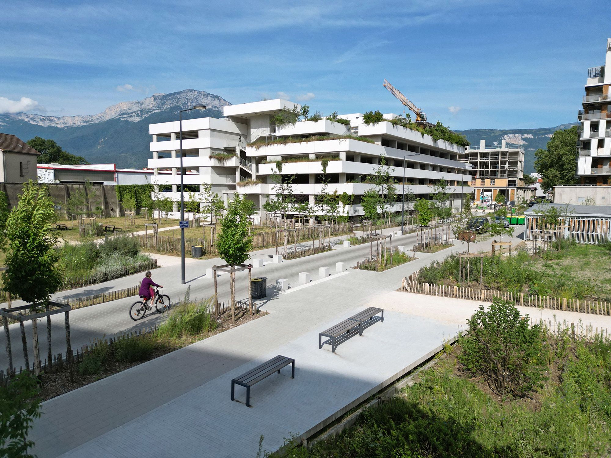 GRENOBLE * Quartier Flaubert et ses jardins
