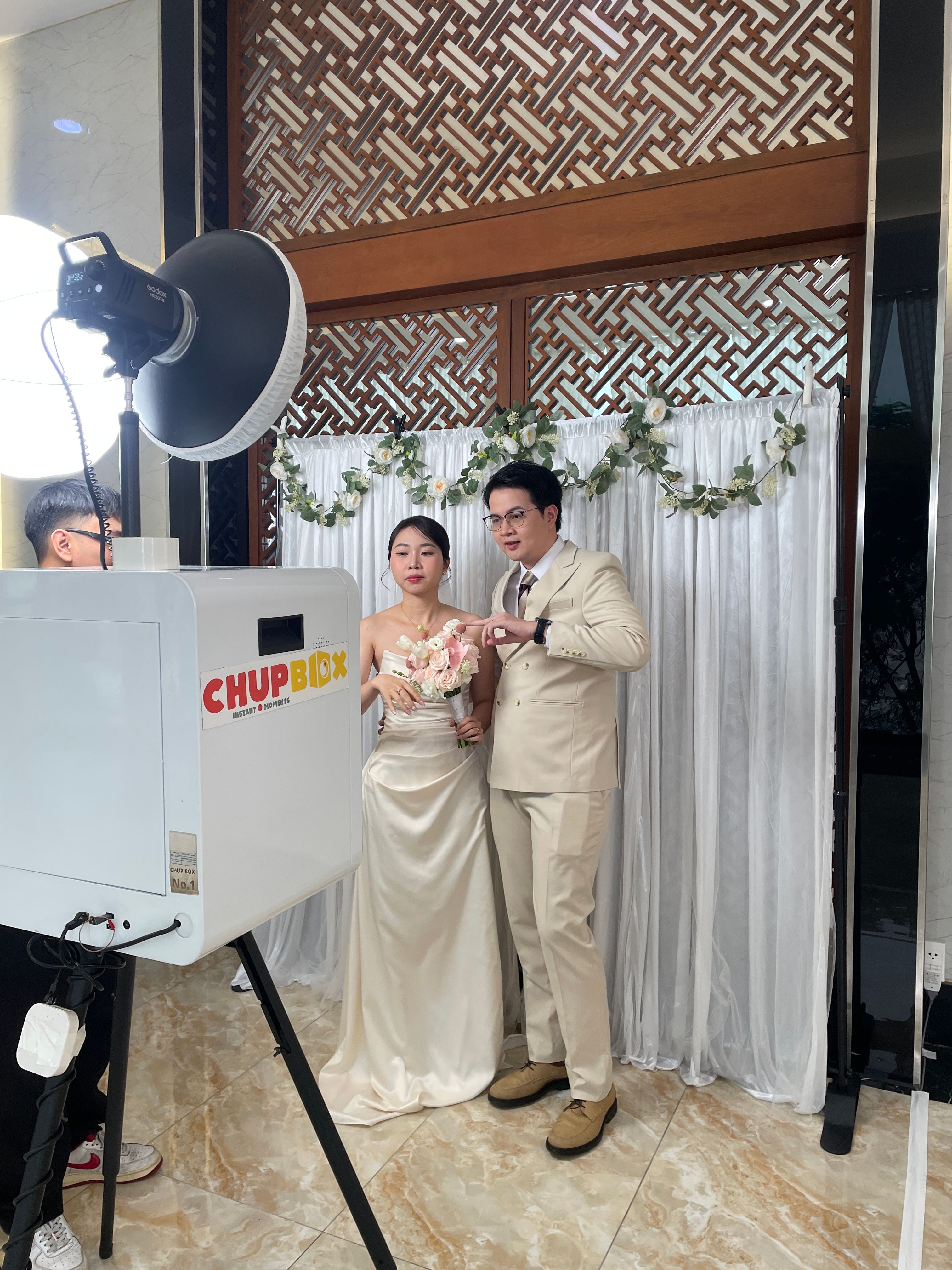 Wedding photobooth for Phong & Nhung at Luxury Palace