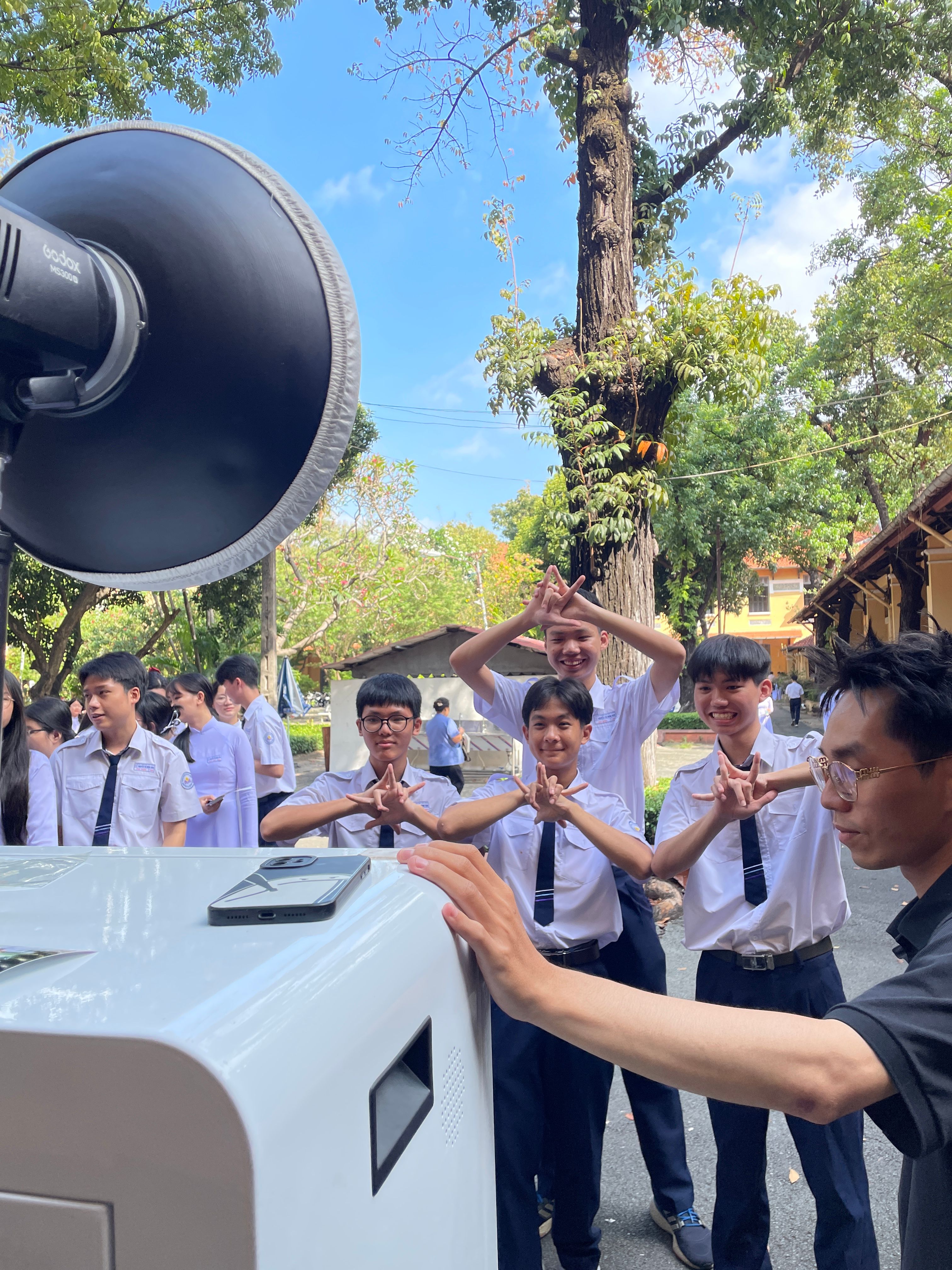 BEUS ESPORTS event at Nguyen Thi Minh Khai High School