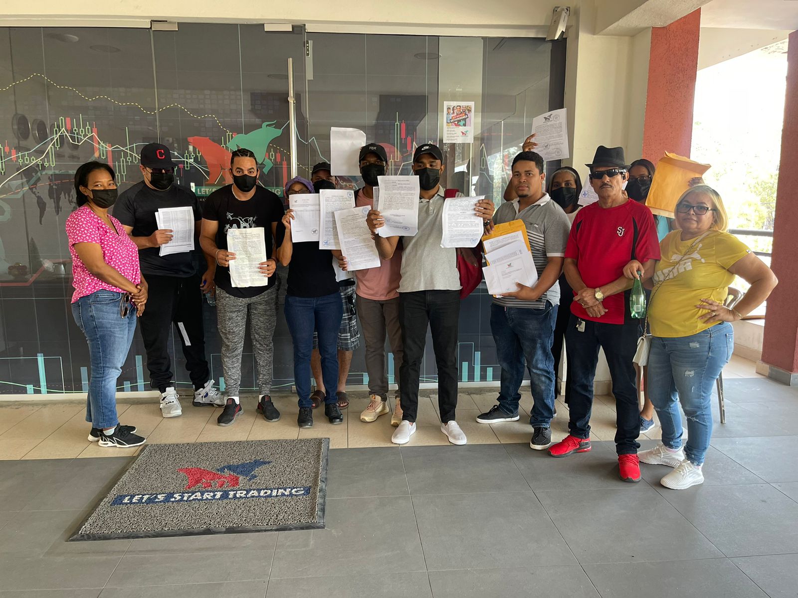 Denuncian que Let’s Star Trading y Grupo Berroa SRL estafan a inversionistas