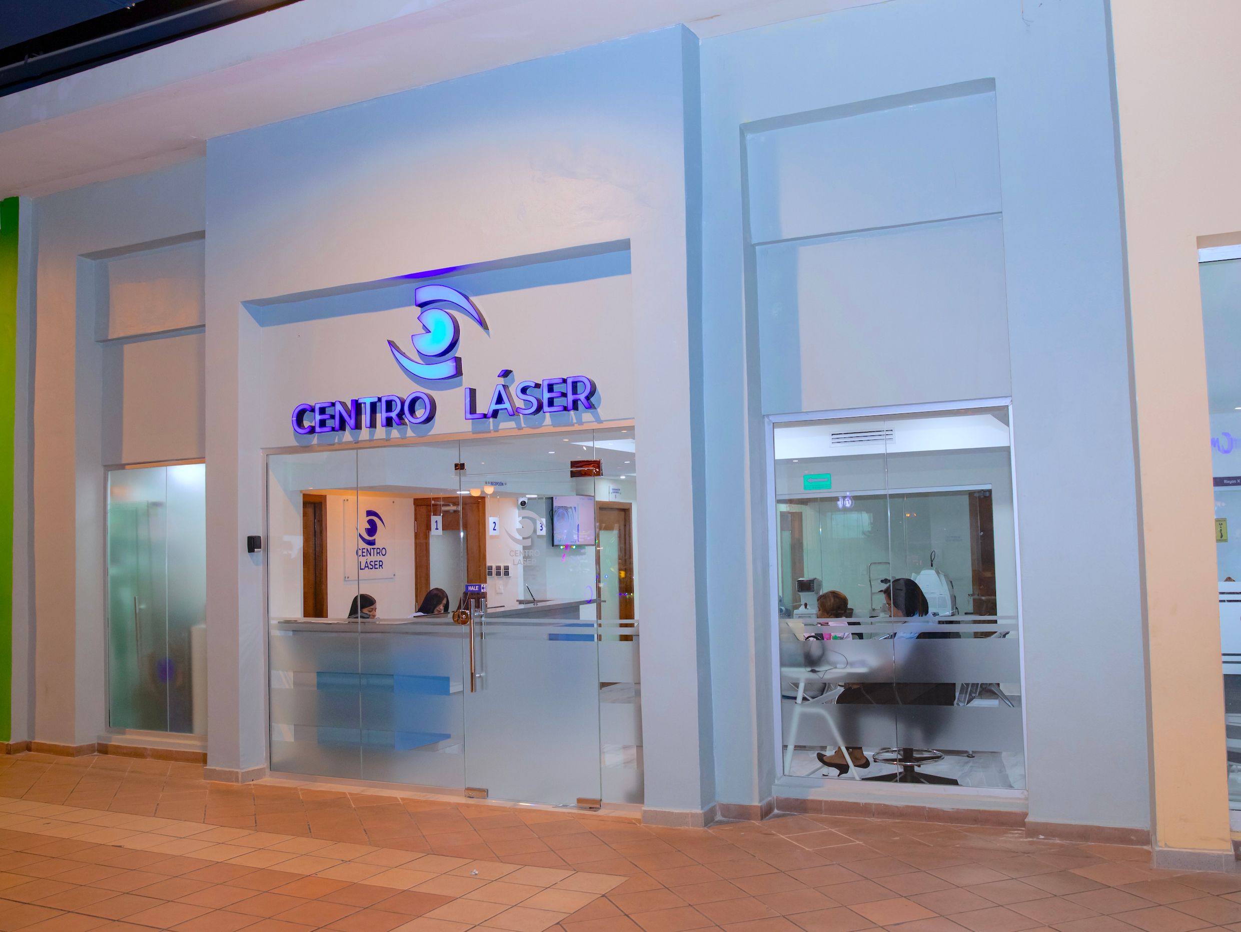 Inauguran Nuevo Centro Láser en Megacentro