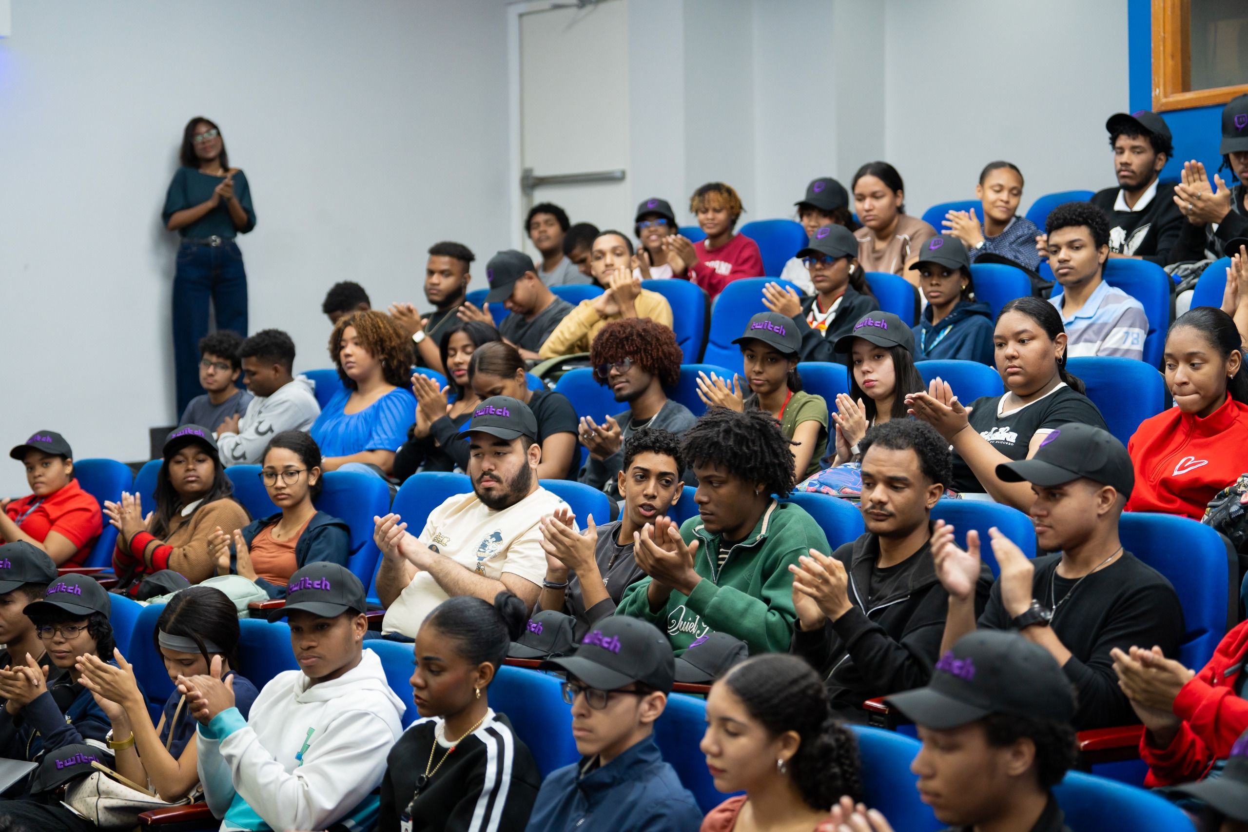  participantes en Twitch