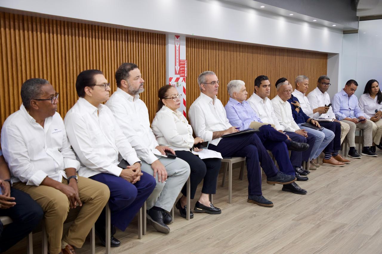 Avanza alcantarillado y obras clave en Licey al Medio