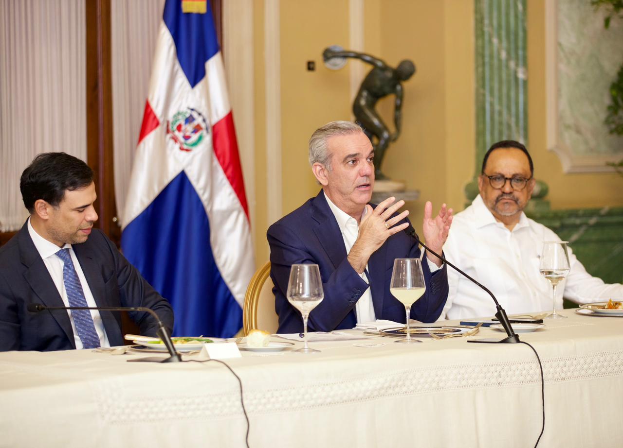 Gobierno iniciará licitación para recuperar el Teatro Agua y Luz 