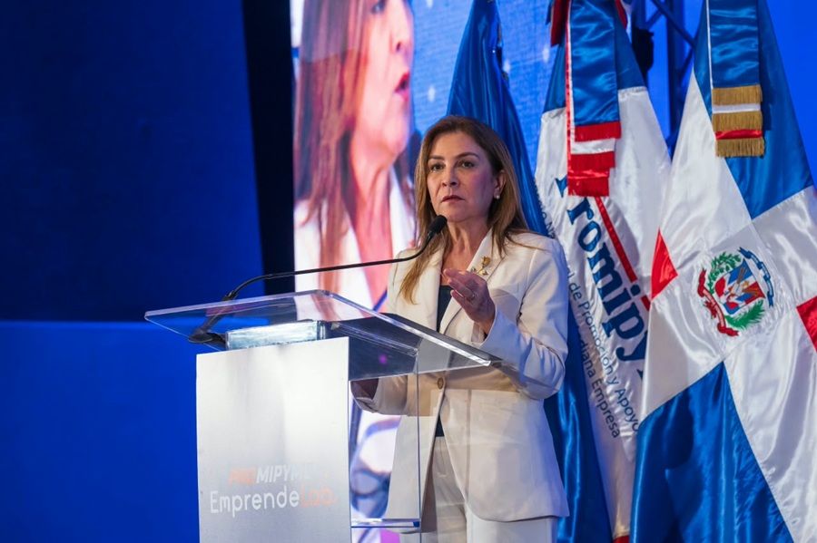 Carolina Mejía propone impulsar mipymes, innovación y productividad en RD
