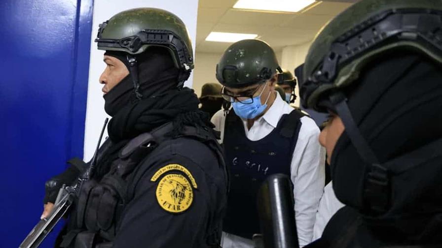 Tribunal se retira a deliberar sobre pedido de retirar la prisión a Santiago Hazim y otros imputados