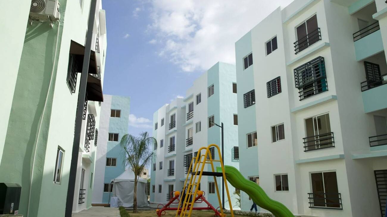 Gobierno entrega 112 apartamentos del Residencial Nueva Esperanza en Boca Chica