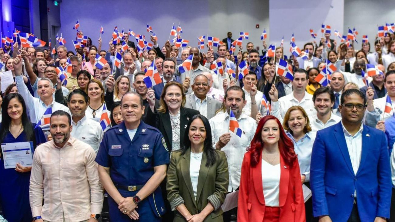 República Dominicana otorga nacionalidad a 149 personas de más de 20 países