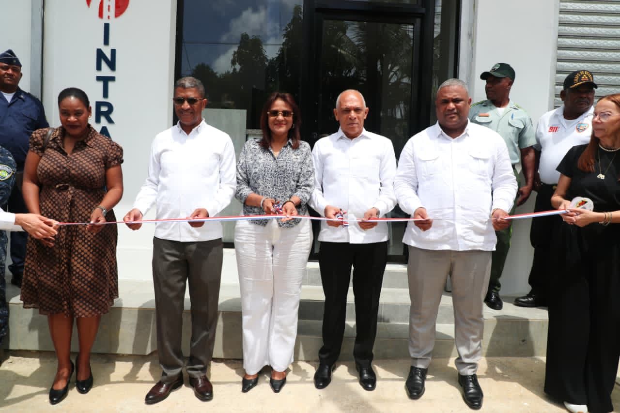 Intrant inaugura la primera oficina de licencias de conducir en Samaná