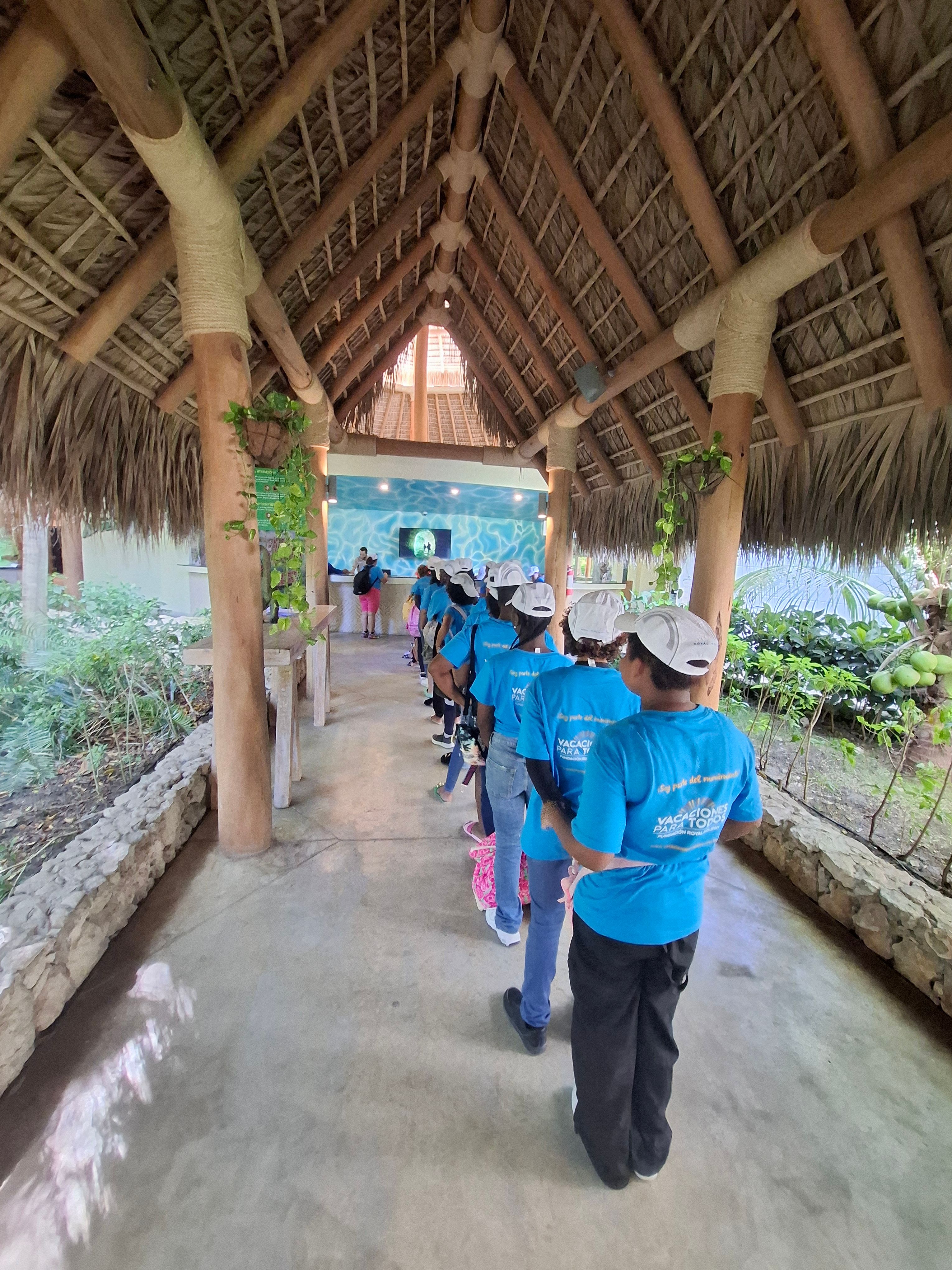 Un día de alegría y esperanza para las  niñas de Casa de Esperanza