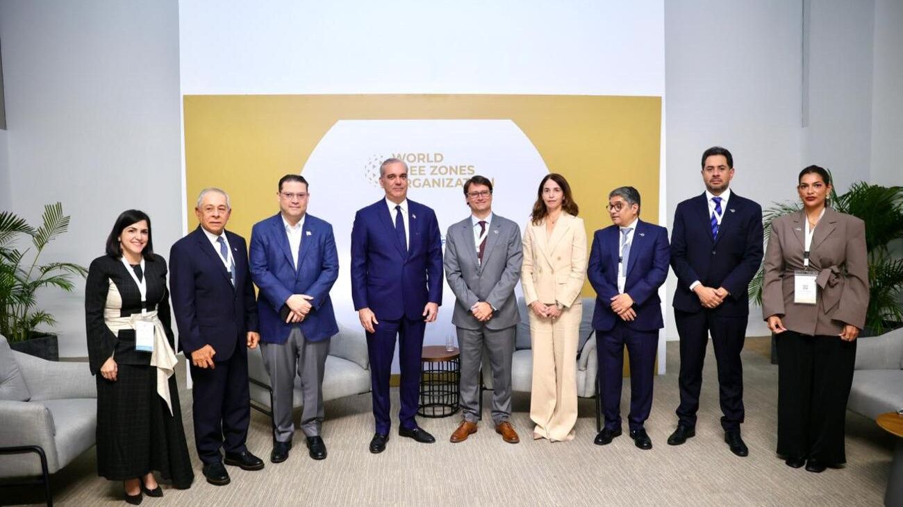 Abinader regresa al país tras agenda oficial en Panamá y Guyana