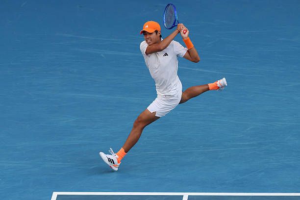 Australian Open: Learner Tien sparks a fire, as the decks clear for a thrilling finish