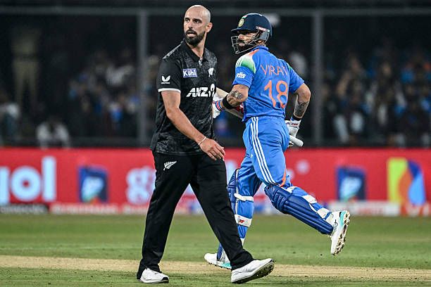 Defiant Virat Kohli not enough to save India from the brilliance of Daryl Mitchell