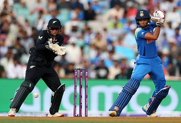 Pratika Rawal and Smriti Mandhana steer India into the semifinals