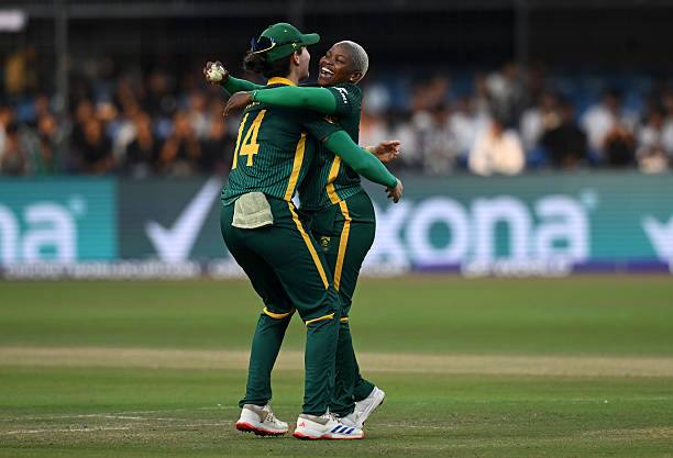 Tazmin Brits and Nonkululeko Mlaba help South Africa thump New Zealand in the World Cup