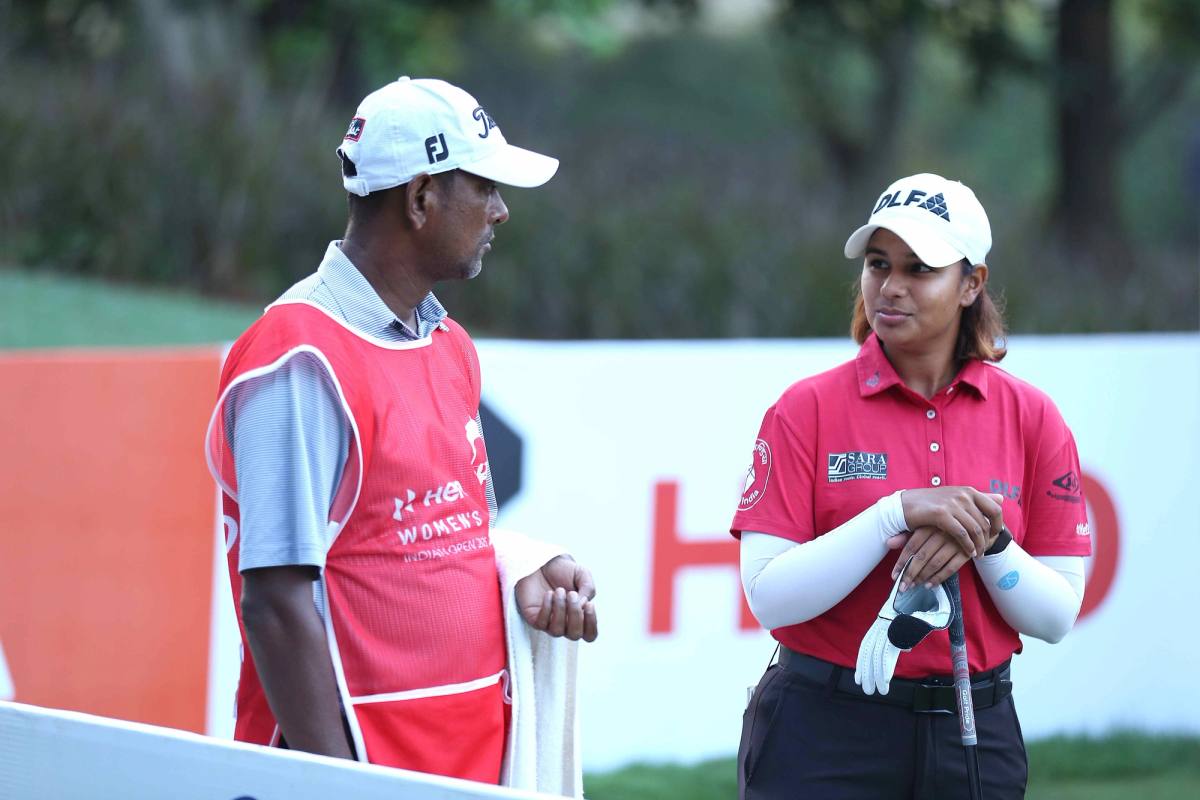 Hitaashee Bakshi leads at the halfway stage of the Indian Open