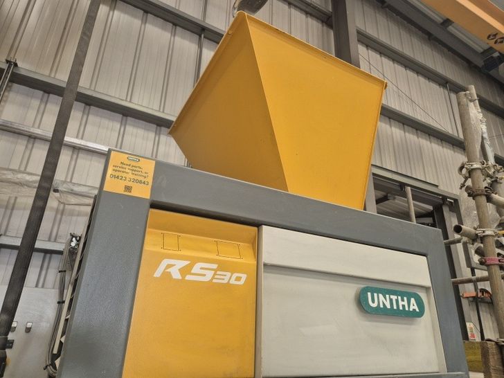 UNTHA RS3 shredder