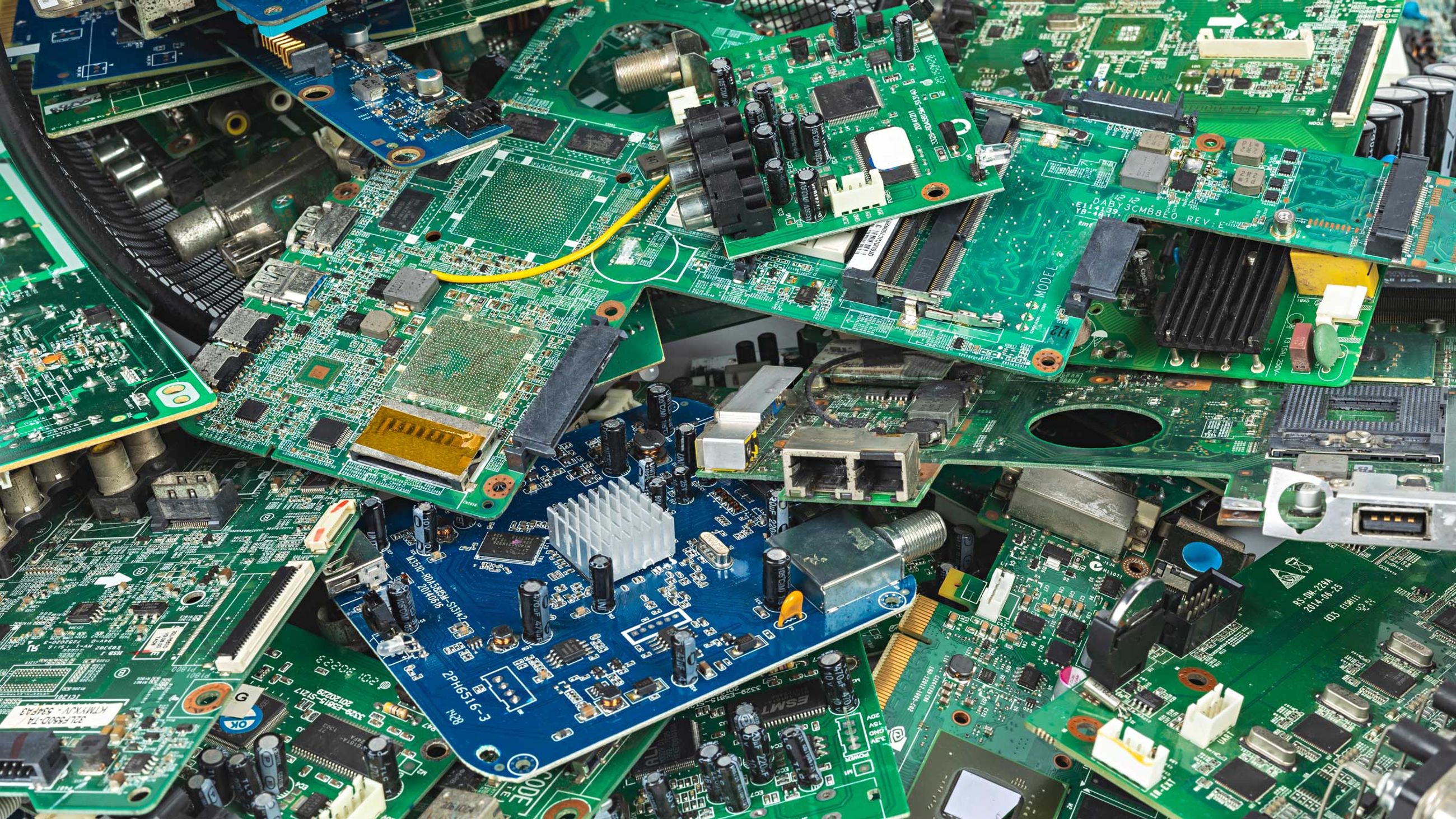 Printed circuit boards for recycling
