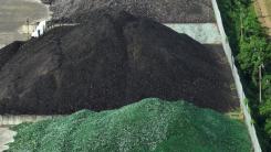 The University of Portsmouth has found that an optimal mixture of reprocessed glass and lime stabalises compressed earth blocks